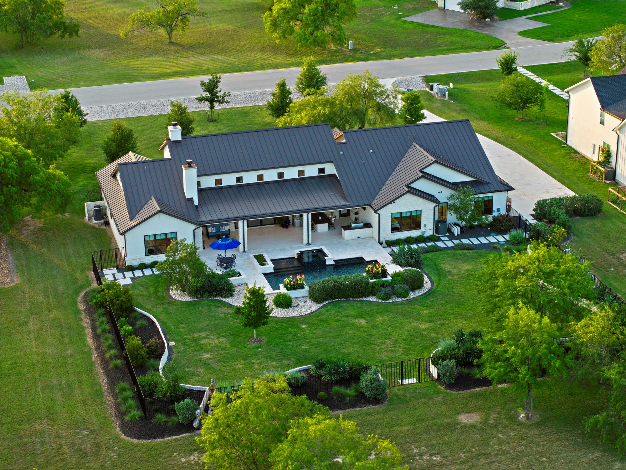 811 Wade, New Braunfels, TX 78132 — photo 1