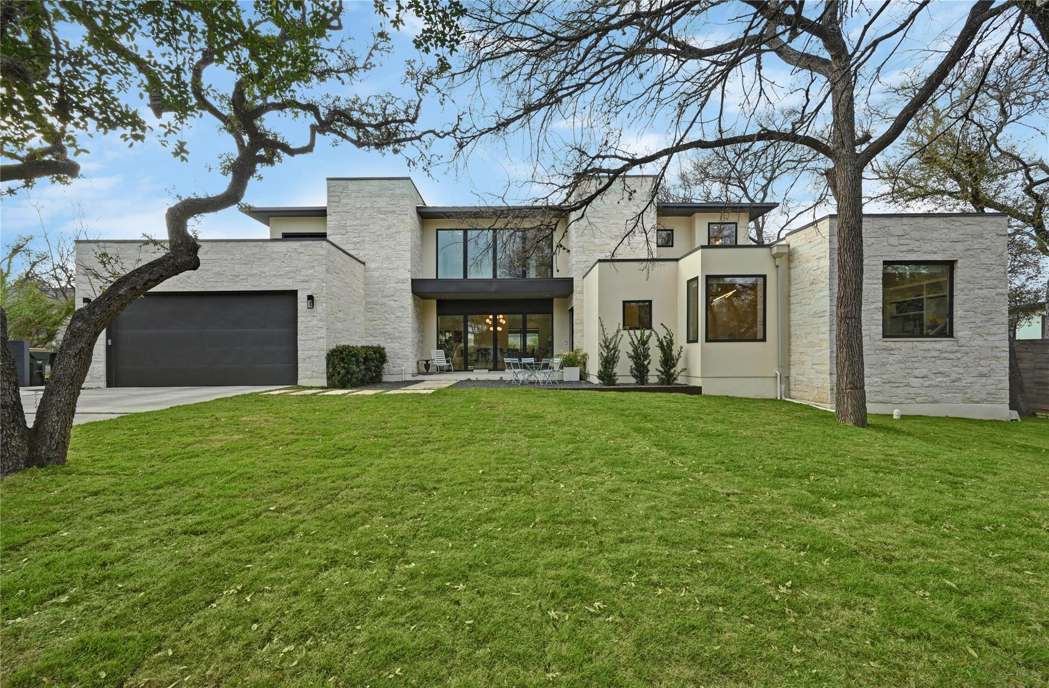308 Briarwood, Austin, TX 78746 — photo 1