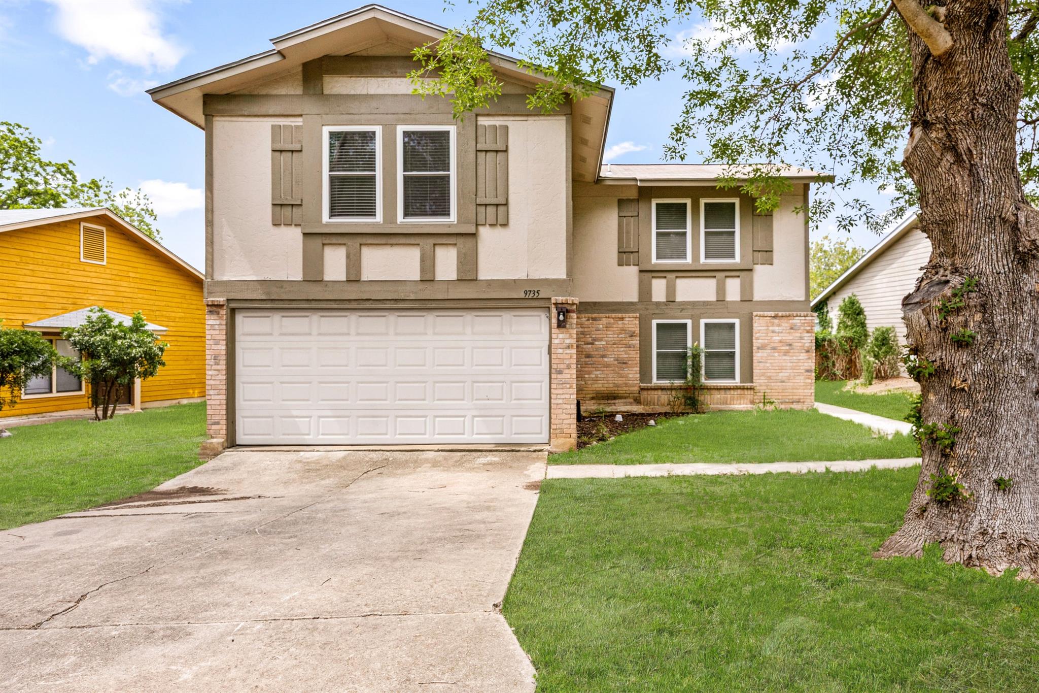9735 Fortune Ridge, Converse, TX 78109 — photo 1