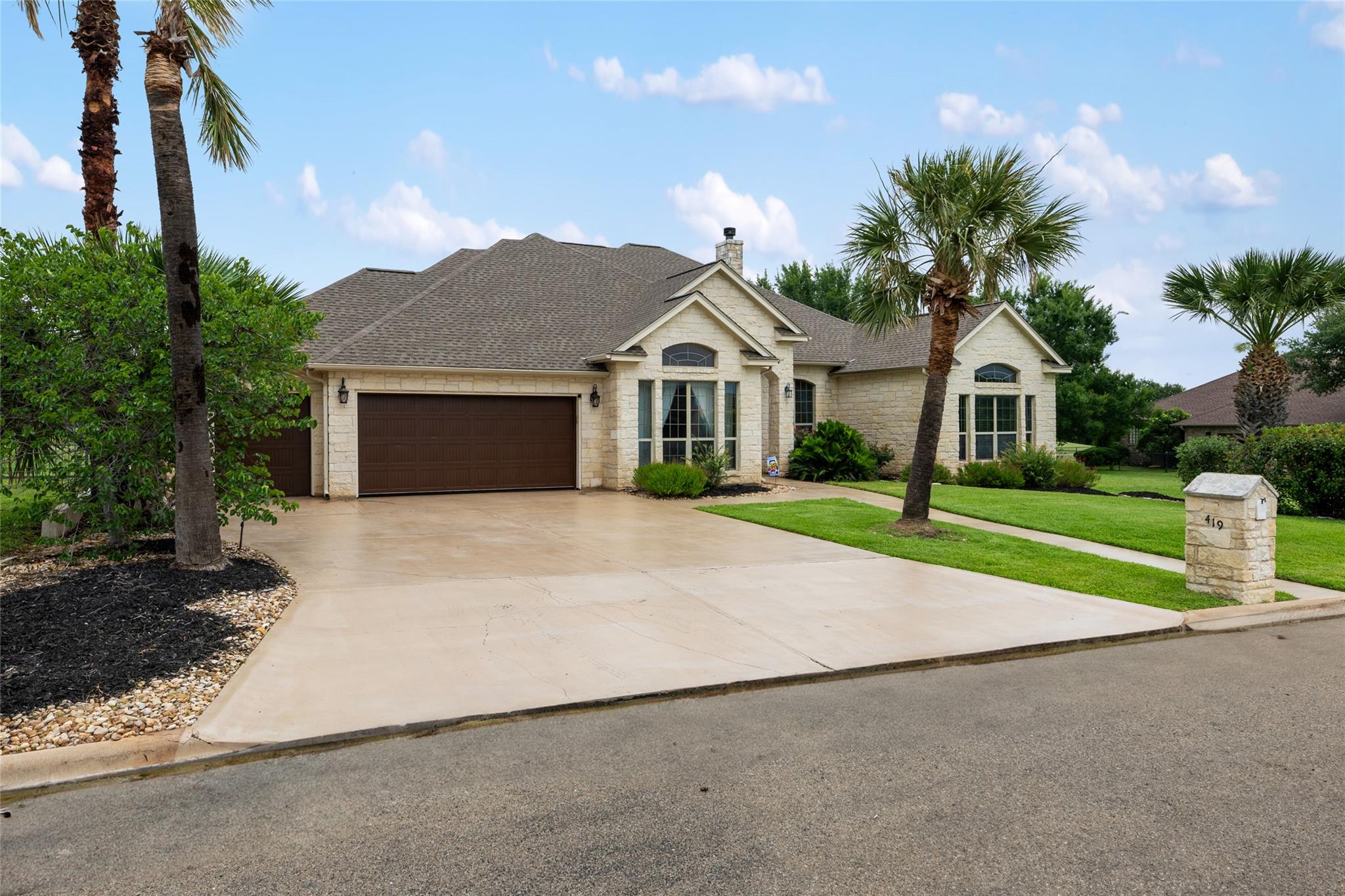 419 Firestone, Marble Falls, TX 78654 — photo 1