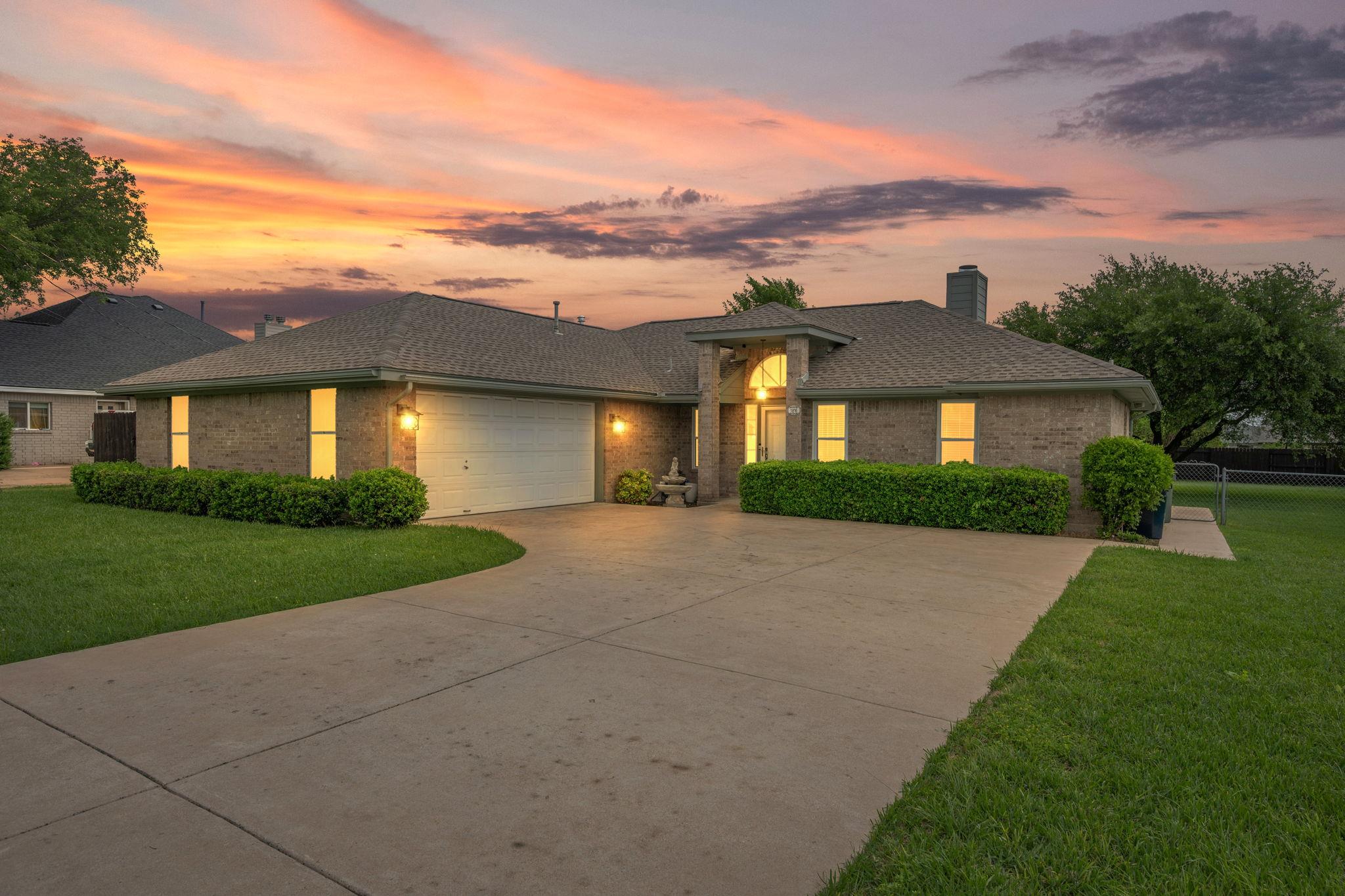 1816 Emerald Isle, Leander, TX 78641 — photo 1