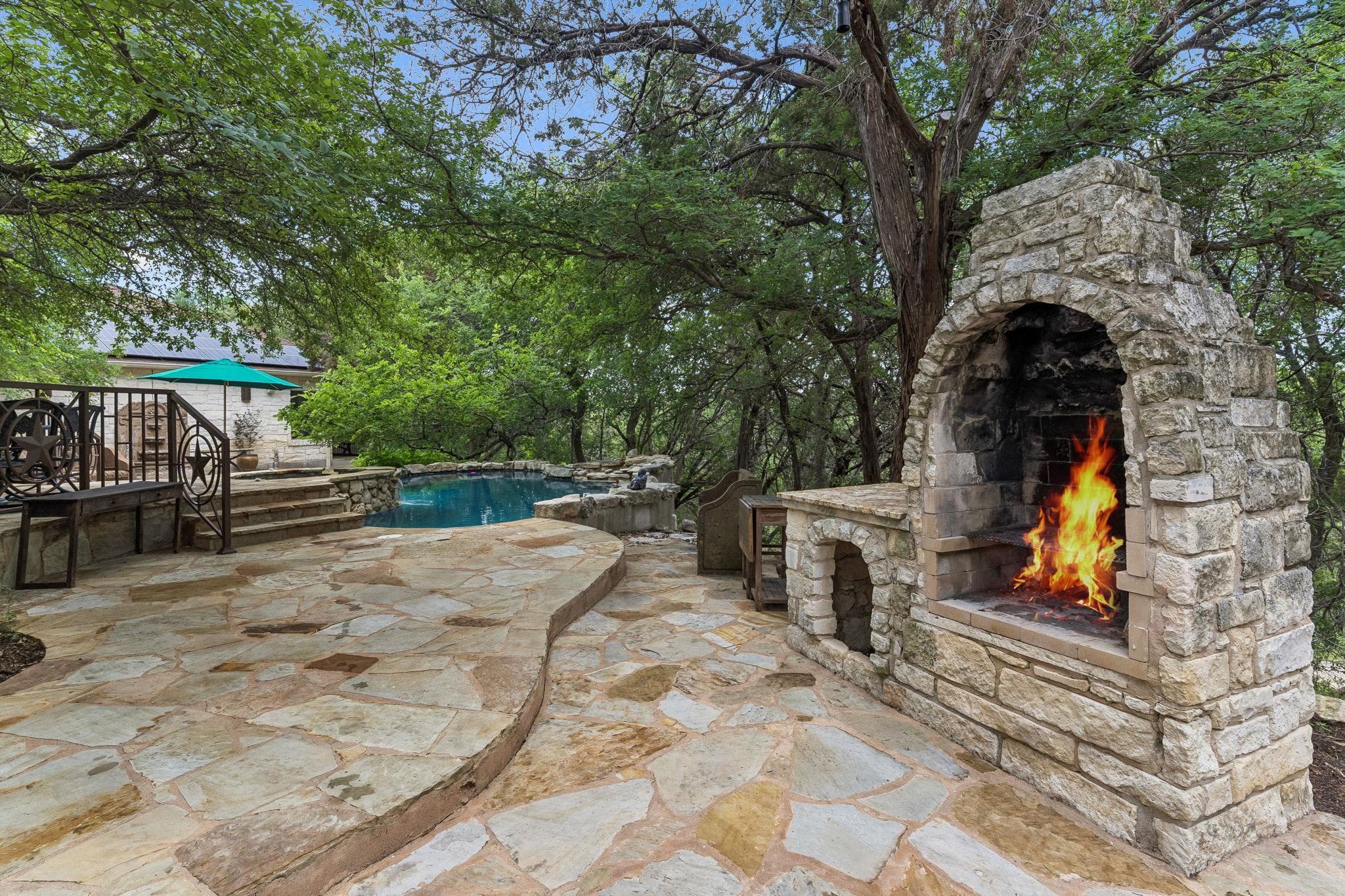 23621 Indian Divide, Spicewood, TX 78669 — photo 1