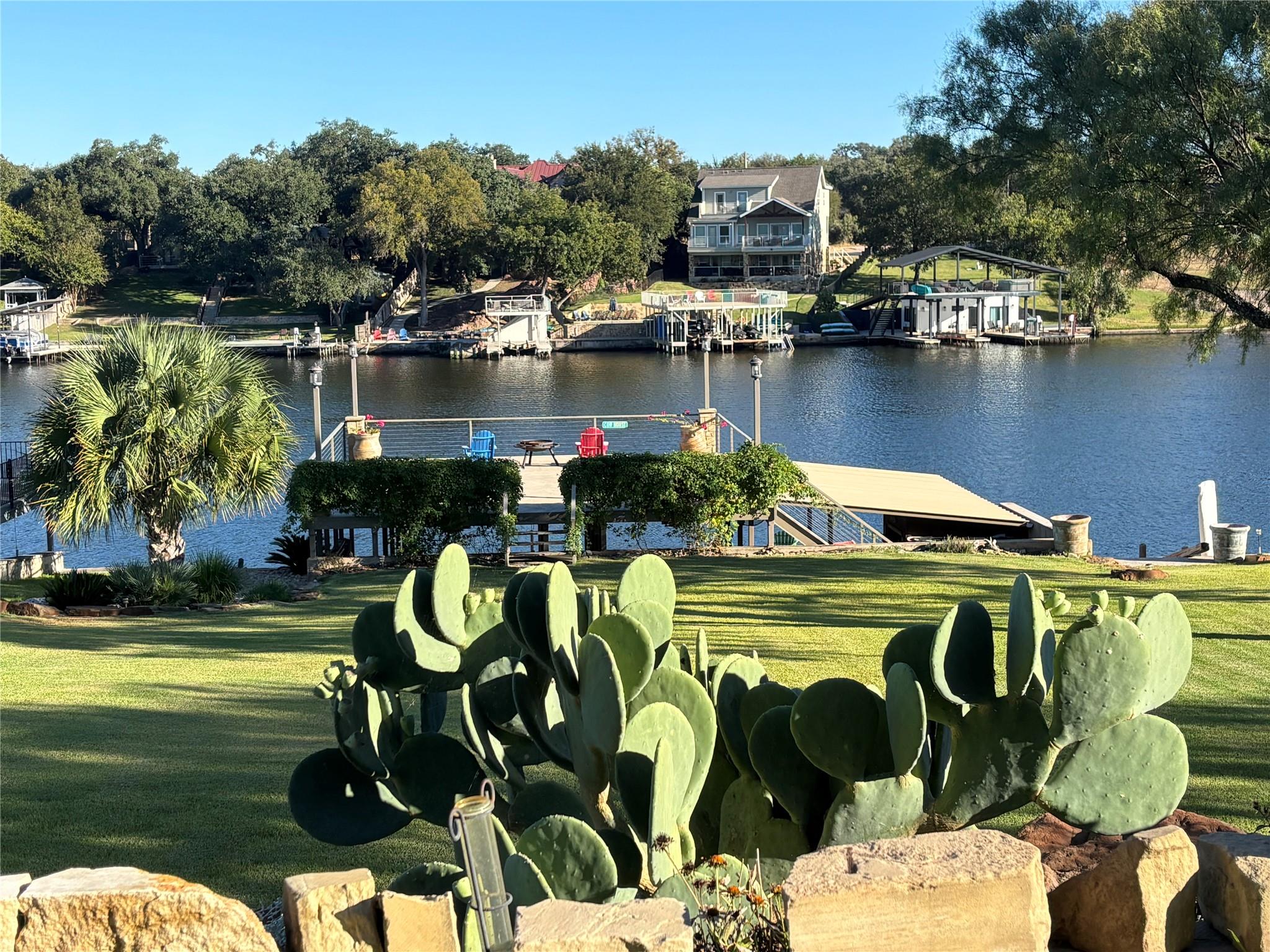 131 Primera, Burnet, TX 78611 — photo 1