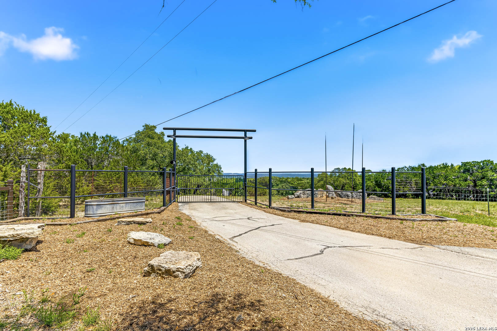 975 FLYING R RANCH RD E, ,  78070 — photo 1