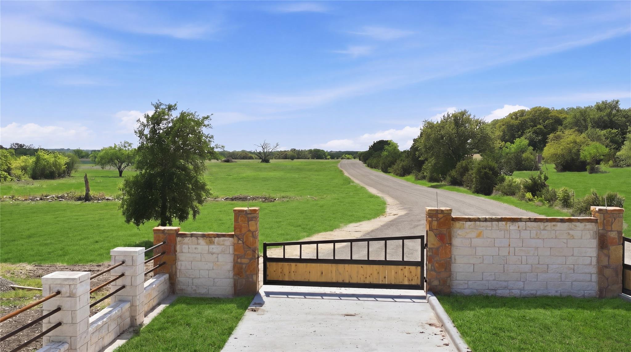 840-16 Goodnight-Loving, Bertram, TX 78605 — photo 1
