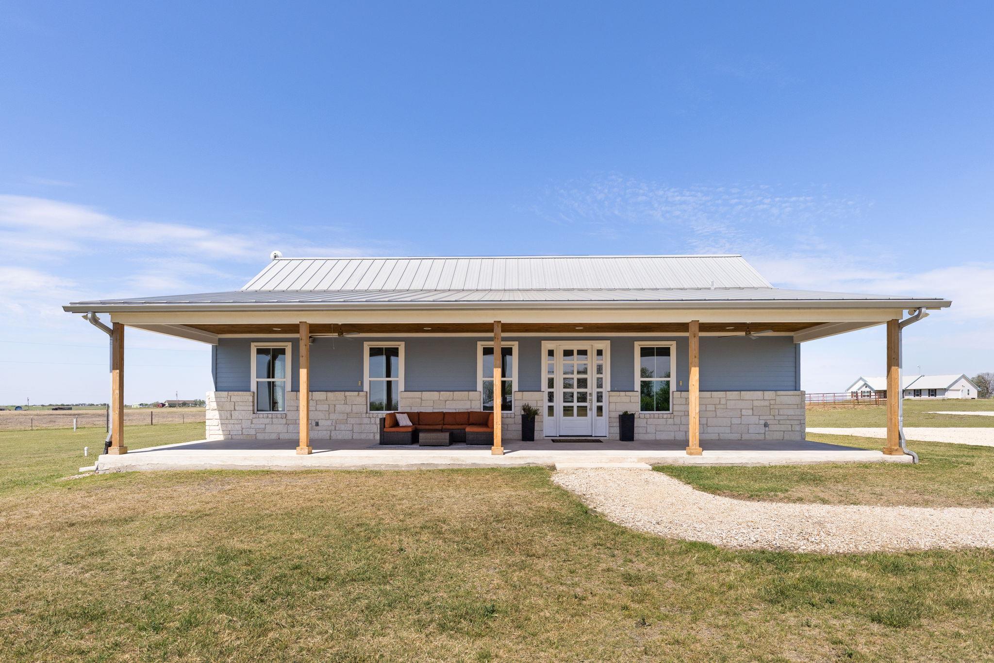 22001 Fm 971, Granger, TX 76530 — photo 1
