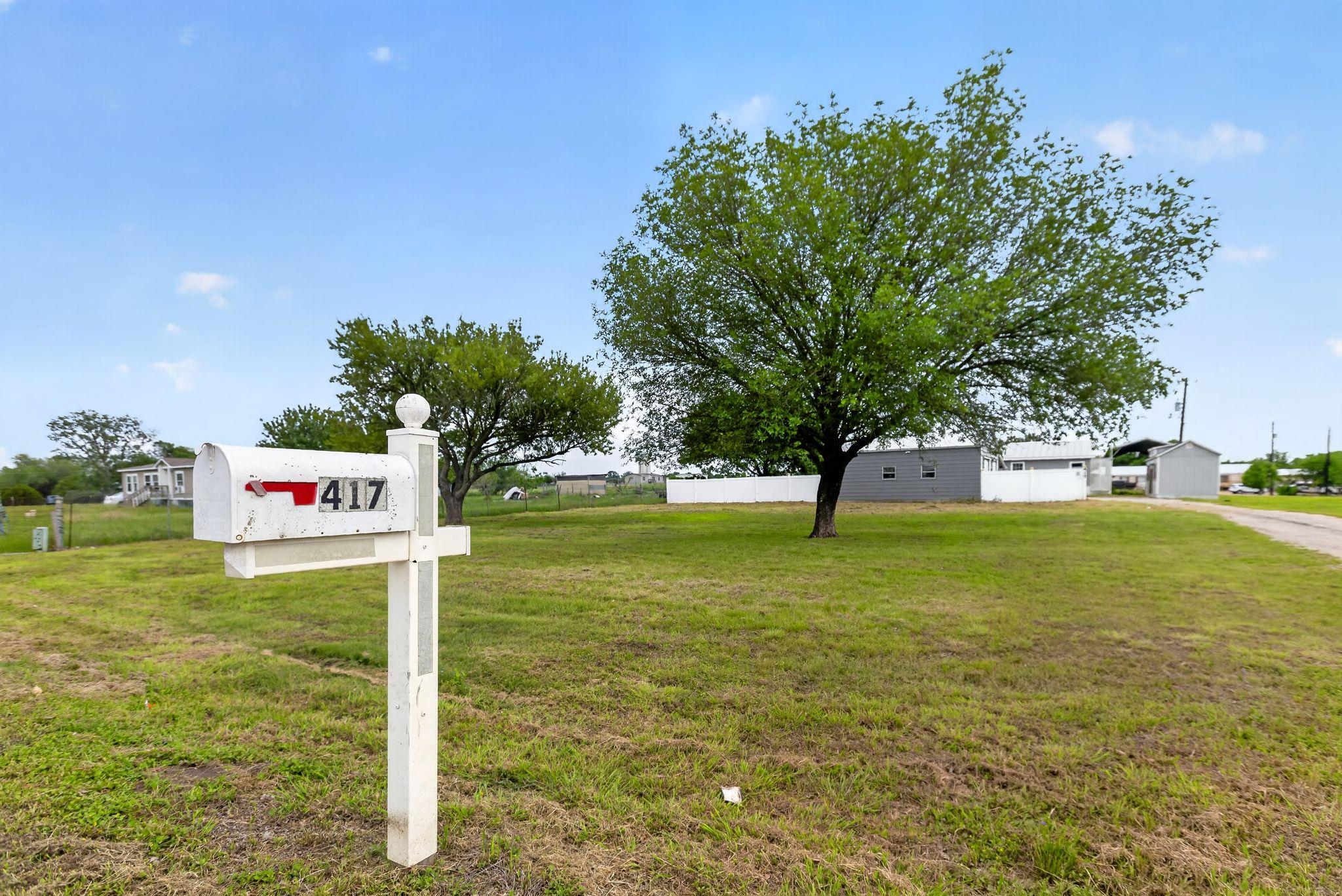 417 Birmensdorf, San Marcos, TX 78666 — photo 1