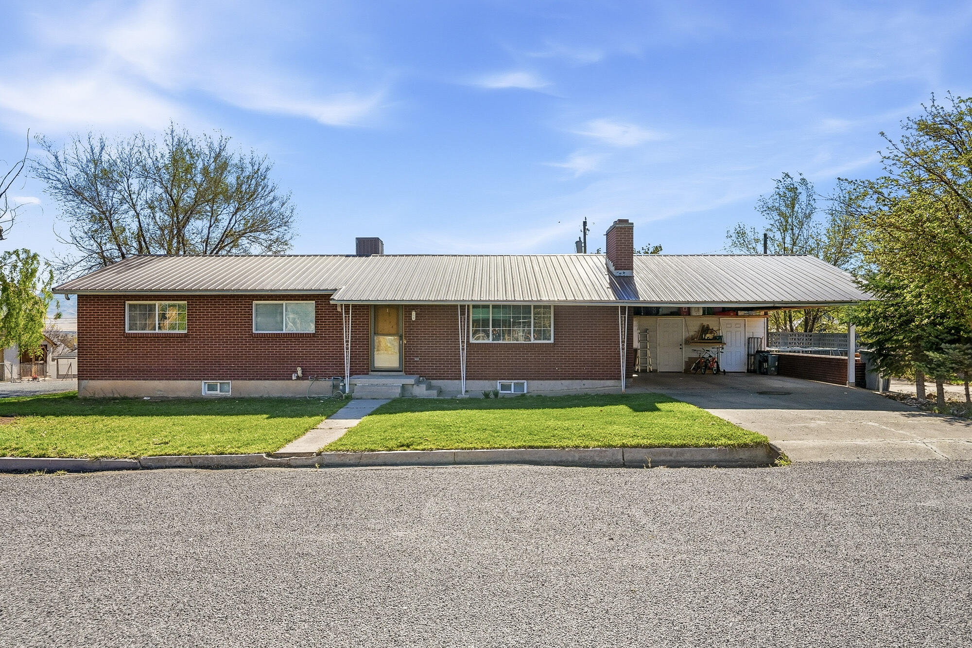 119 S 300 ST W, Milford, UT 84751 — photo 1