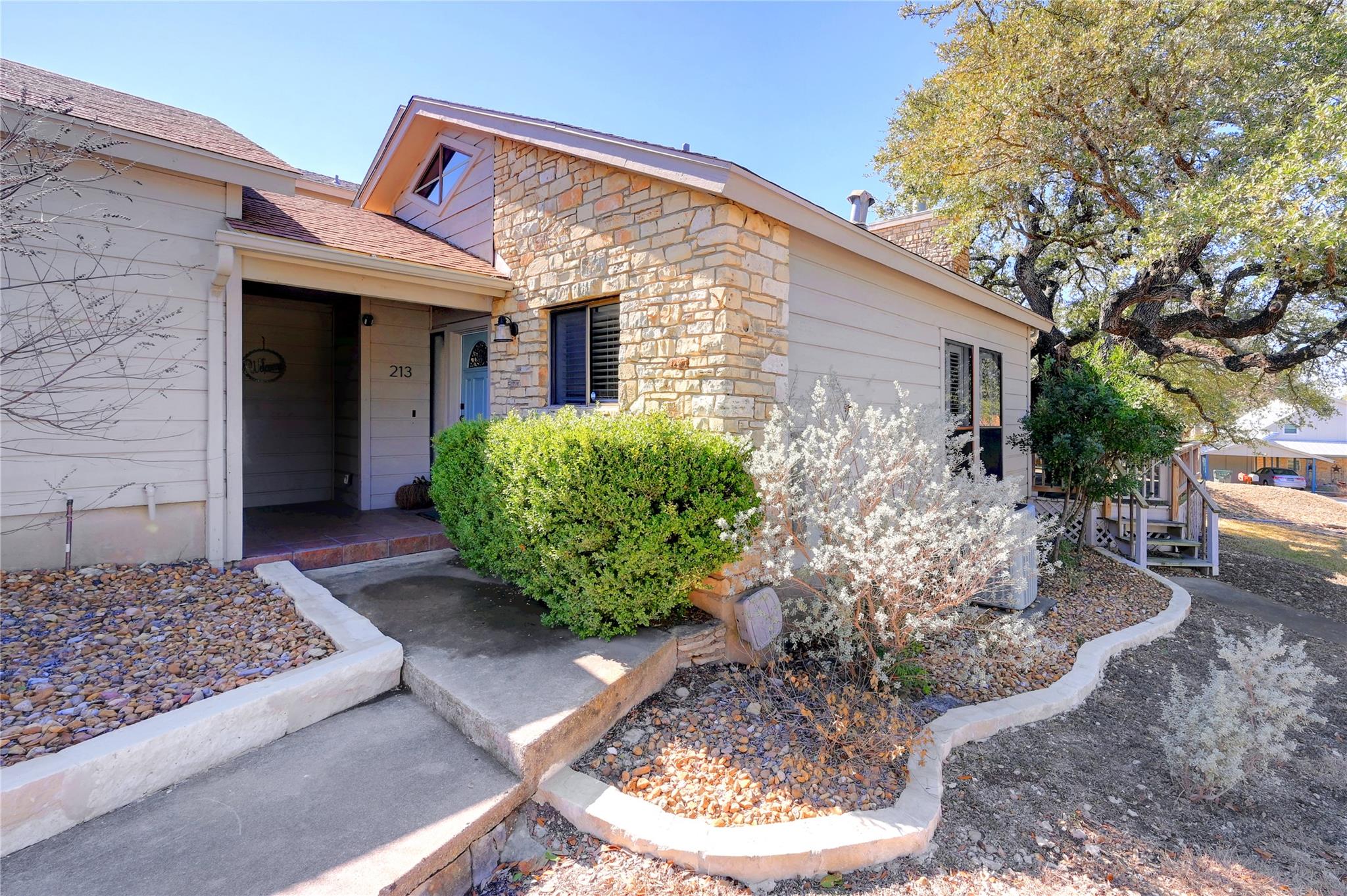 213 Overlook, Wimberley, TX 78676 — photo 1