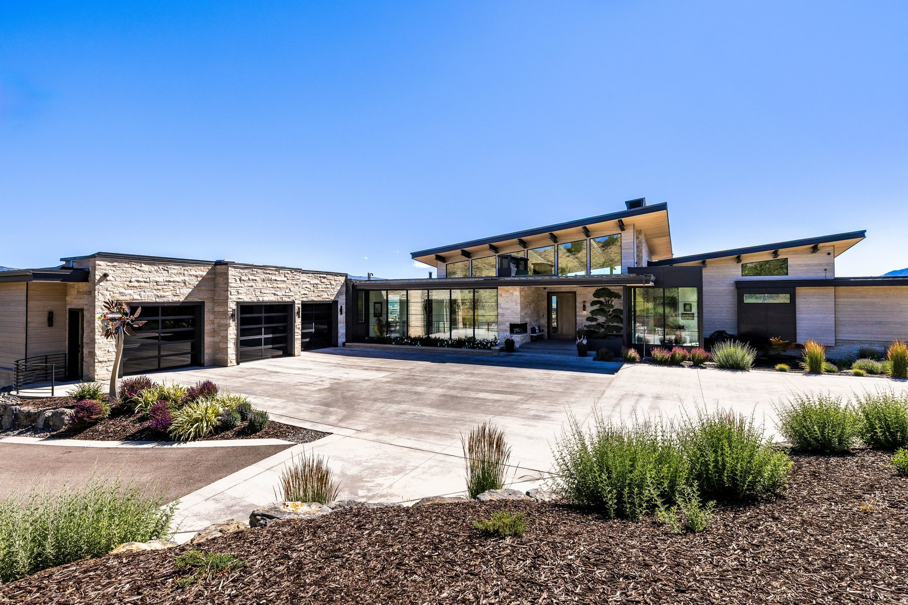 3246 E HORSEHEAD PEAK DR, Heber City, UT 84032 — photo 1