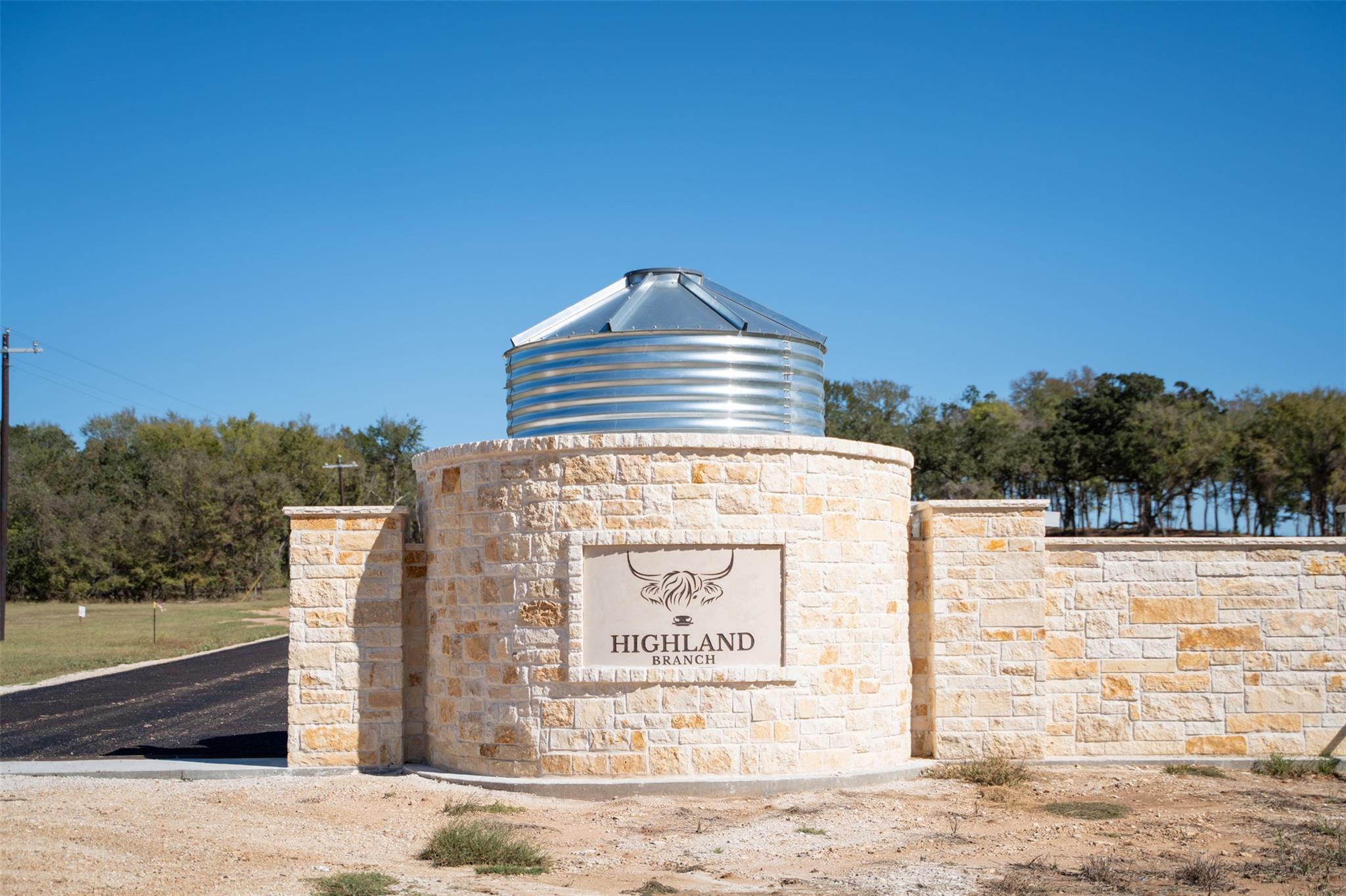 204 Little Branch, Cameron, TX 76520 — photo 1