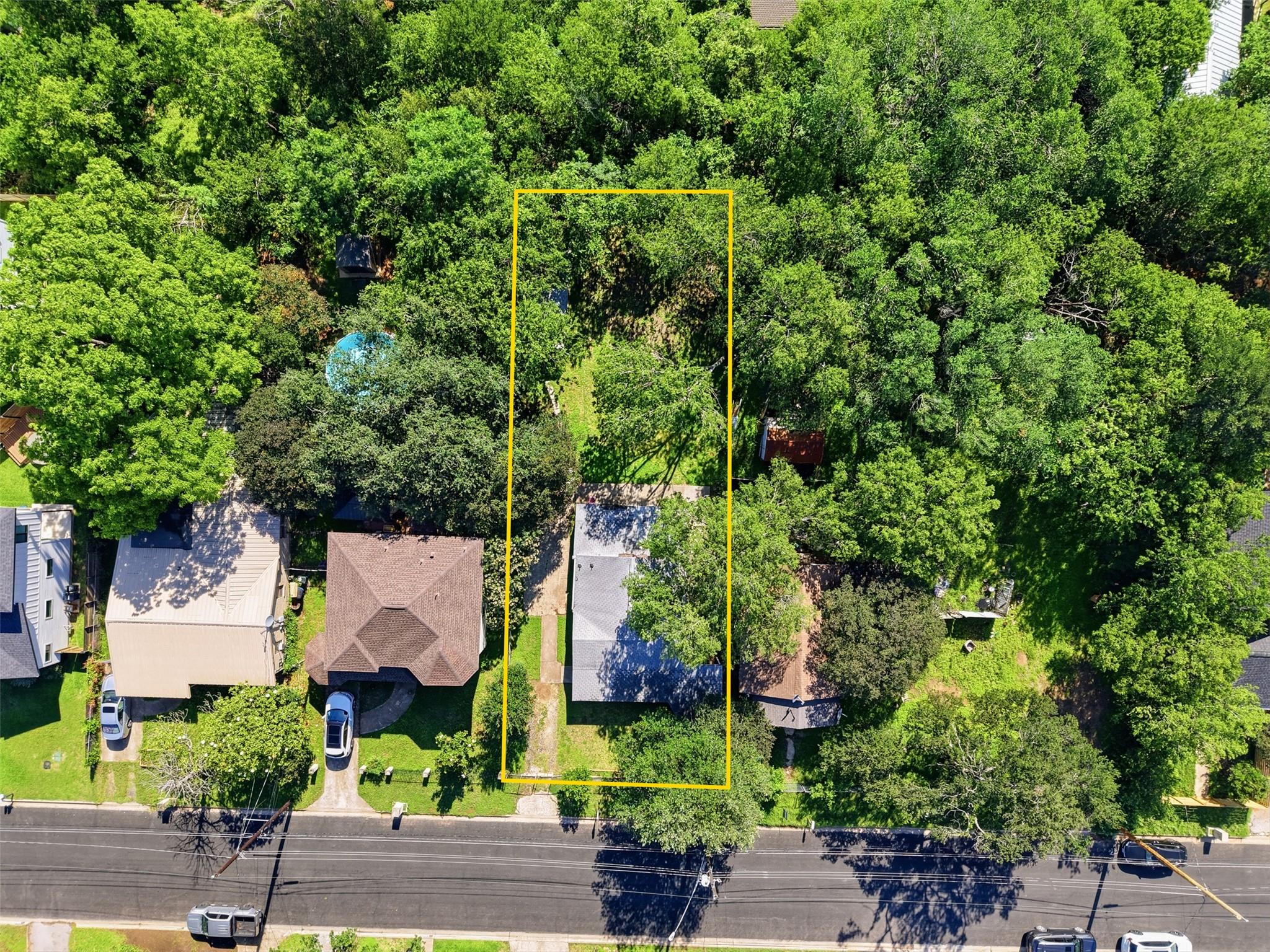 1313 Perez, Austin, TX 78721 — photo 1