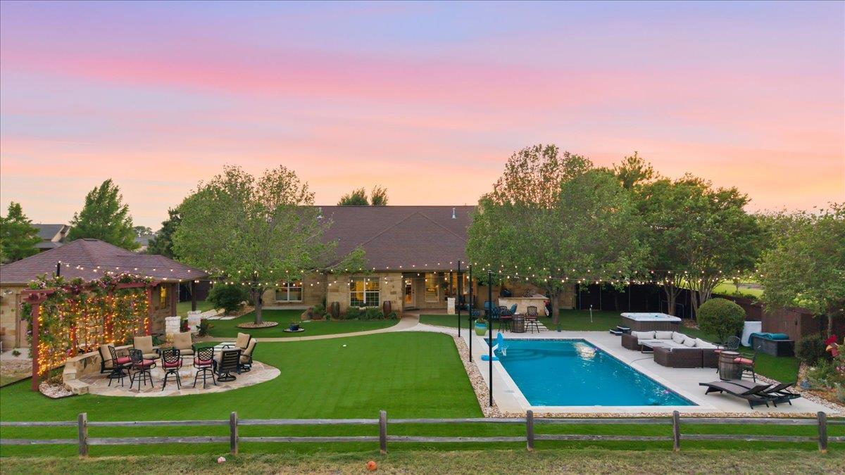 111 Axis, Bastrop, TX 78602 — photo 1
