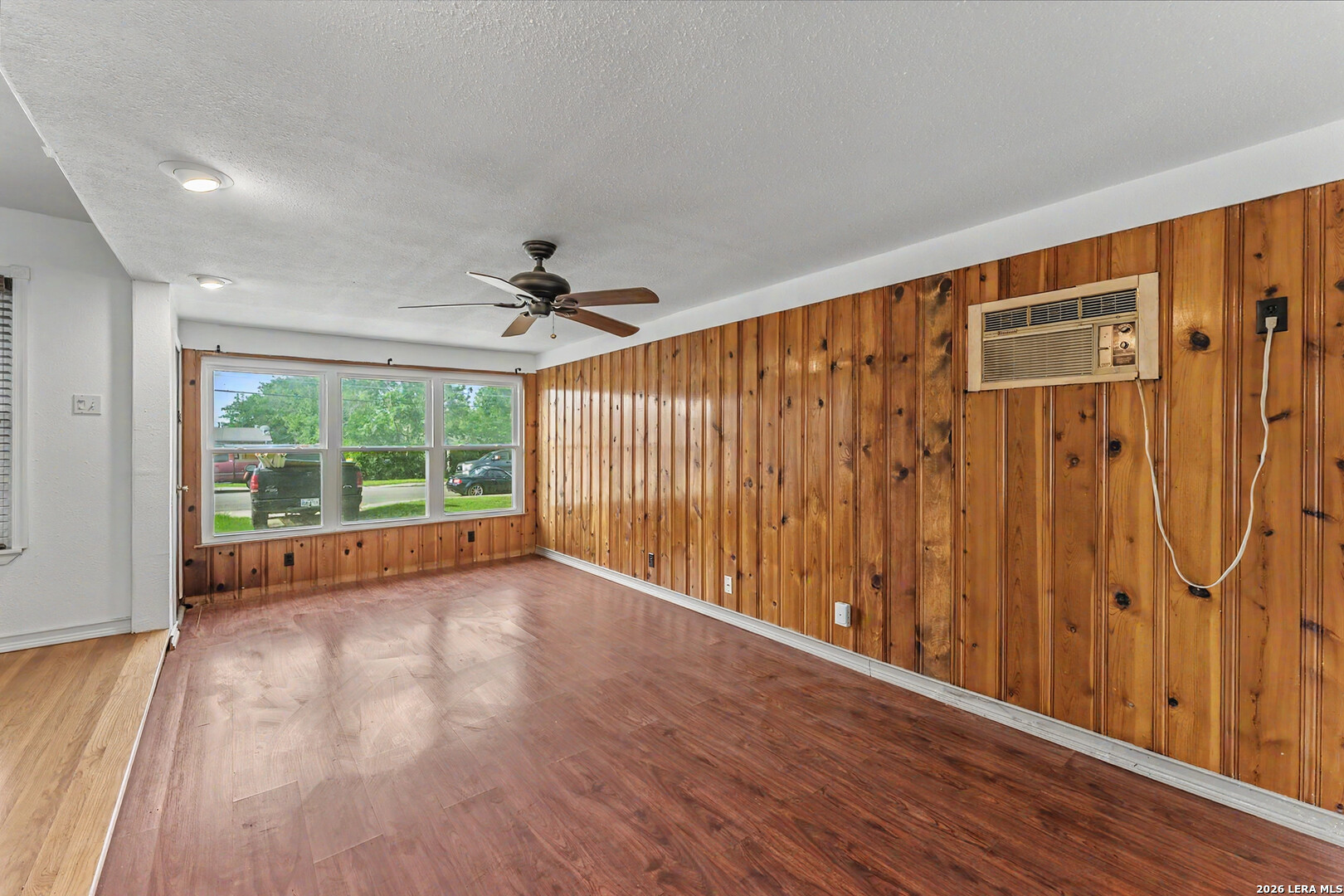 619 Koehler Ct, , 78223 — photo 1