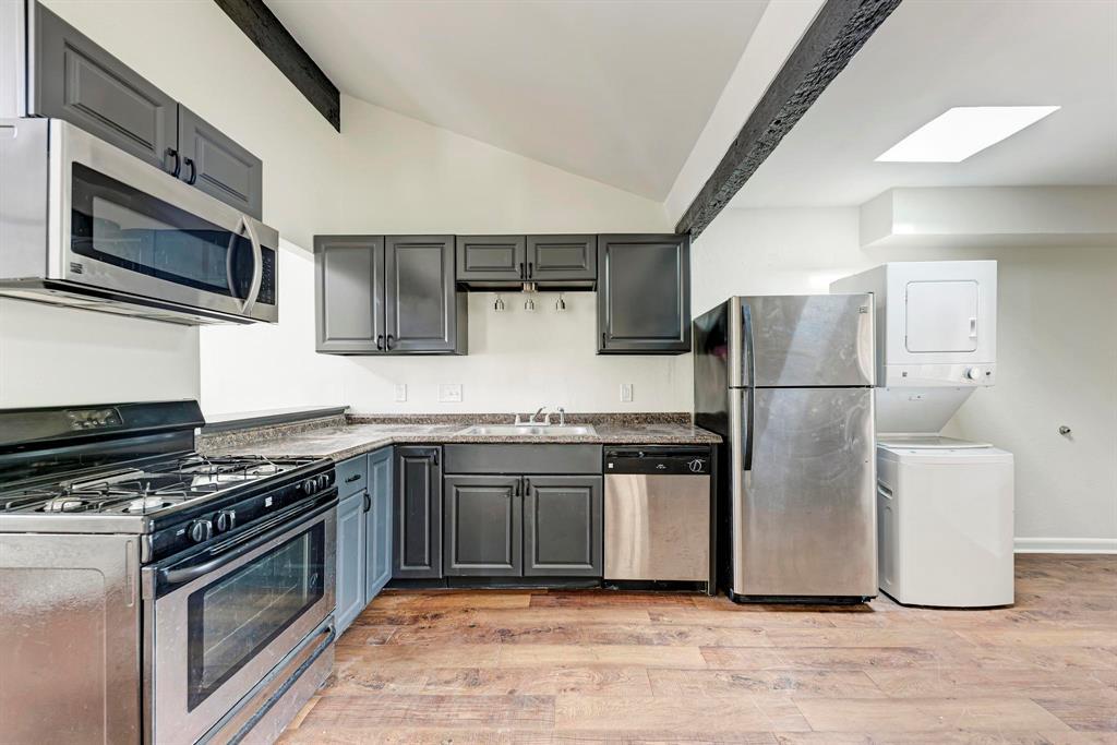 1010 23rd, Austin, TX 78705 — photo 1