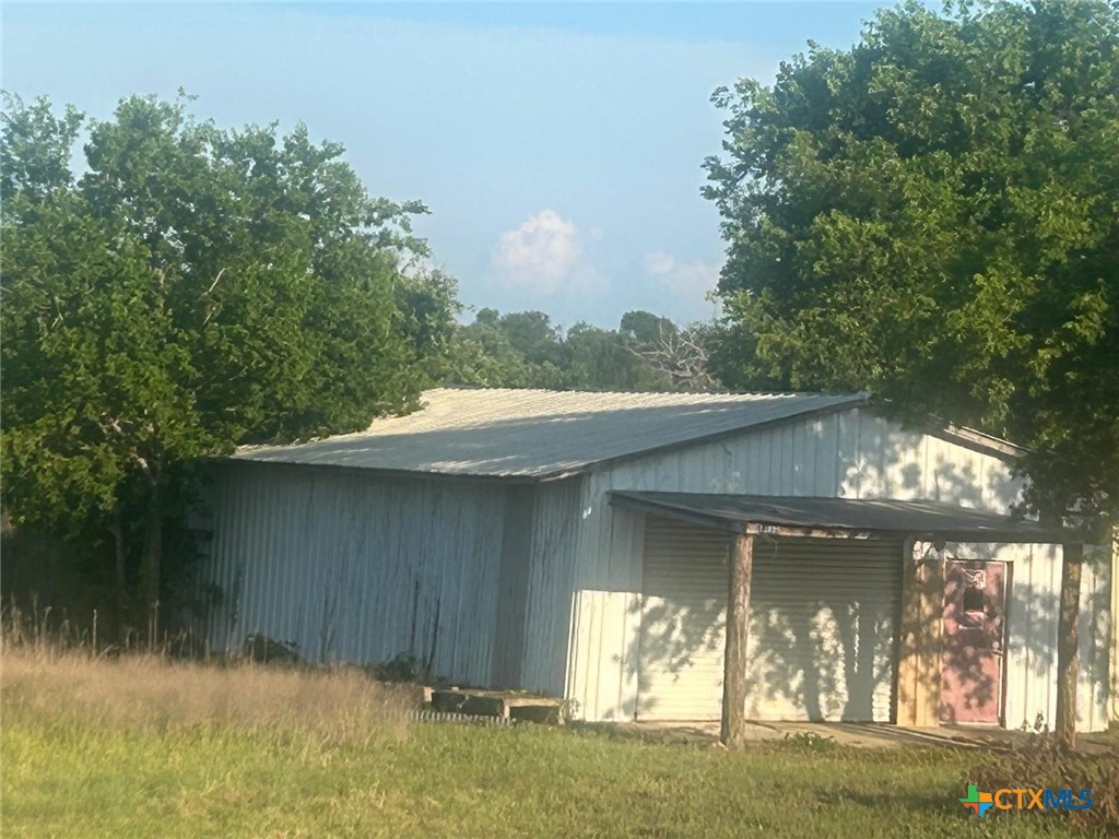 13495 N Interstate Hwy 35