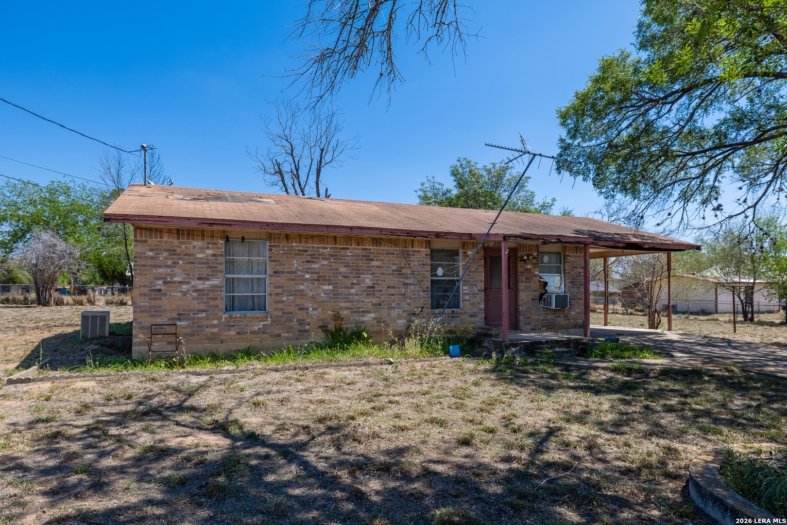 354 6th, ,  78065 — photo 1