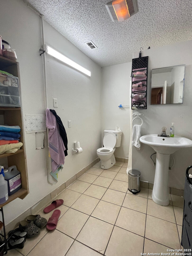 1002 Lynwood Ave, ,  78201 — photo 1