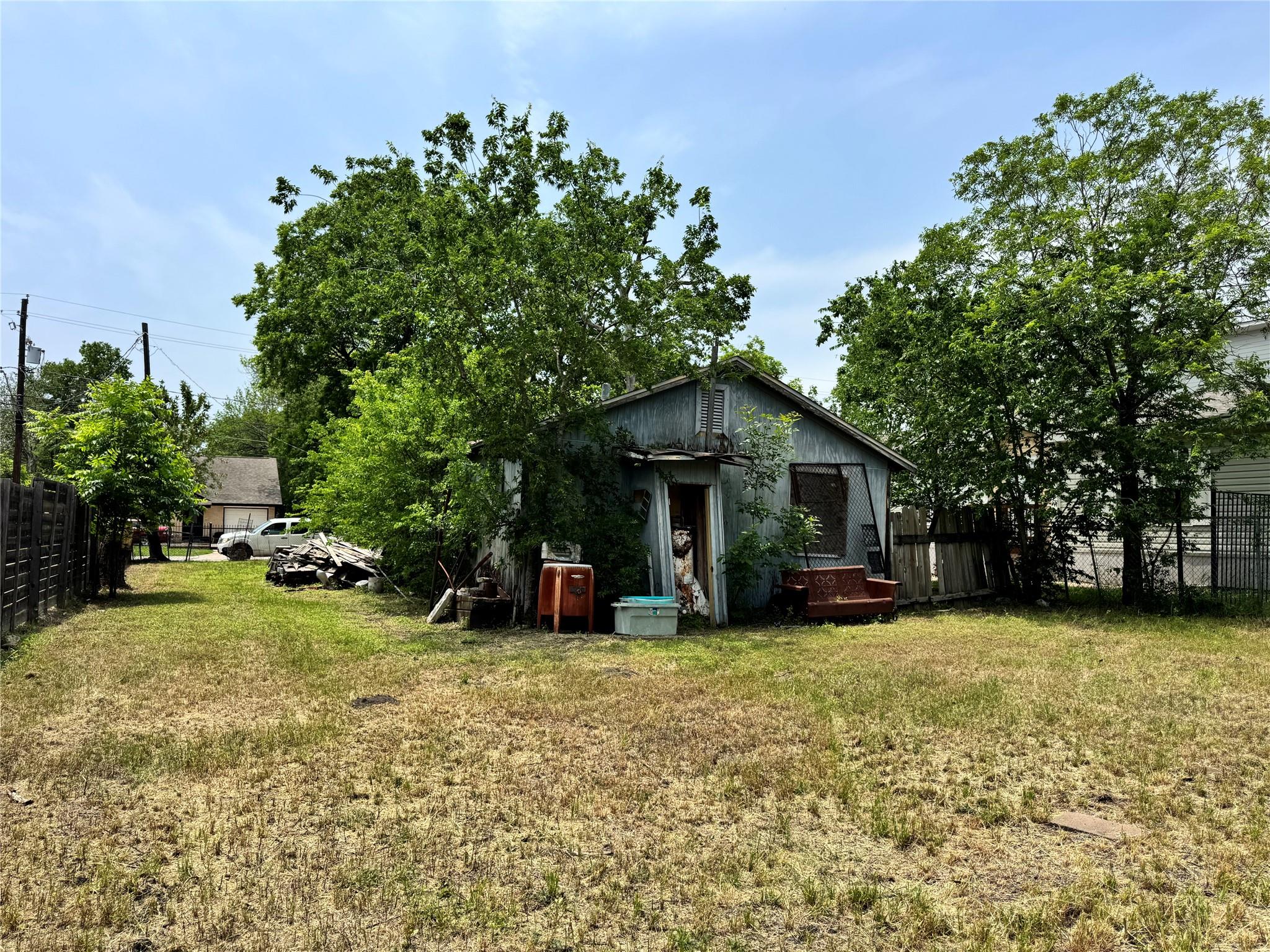 6408 Porter, Austin, TX 78741 — photo 1