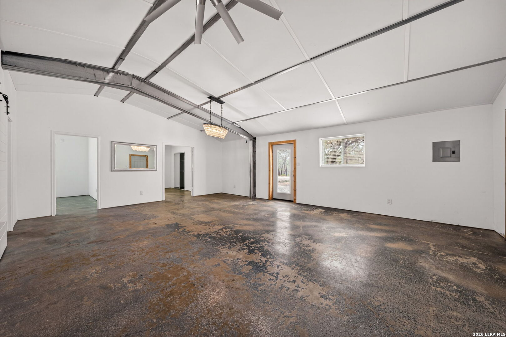 1050 Hickory, , 78264 — photo 1