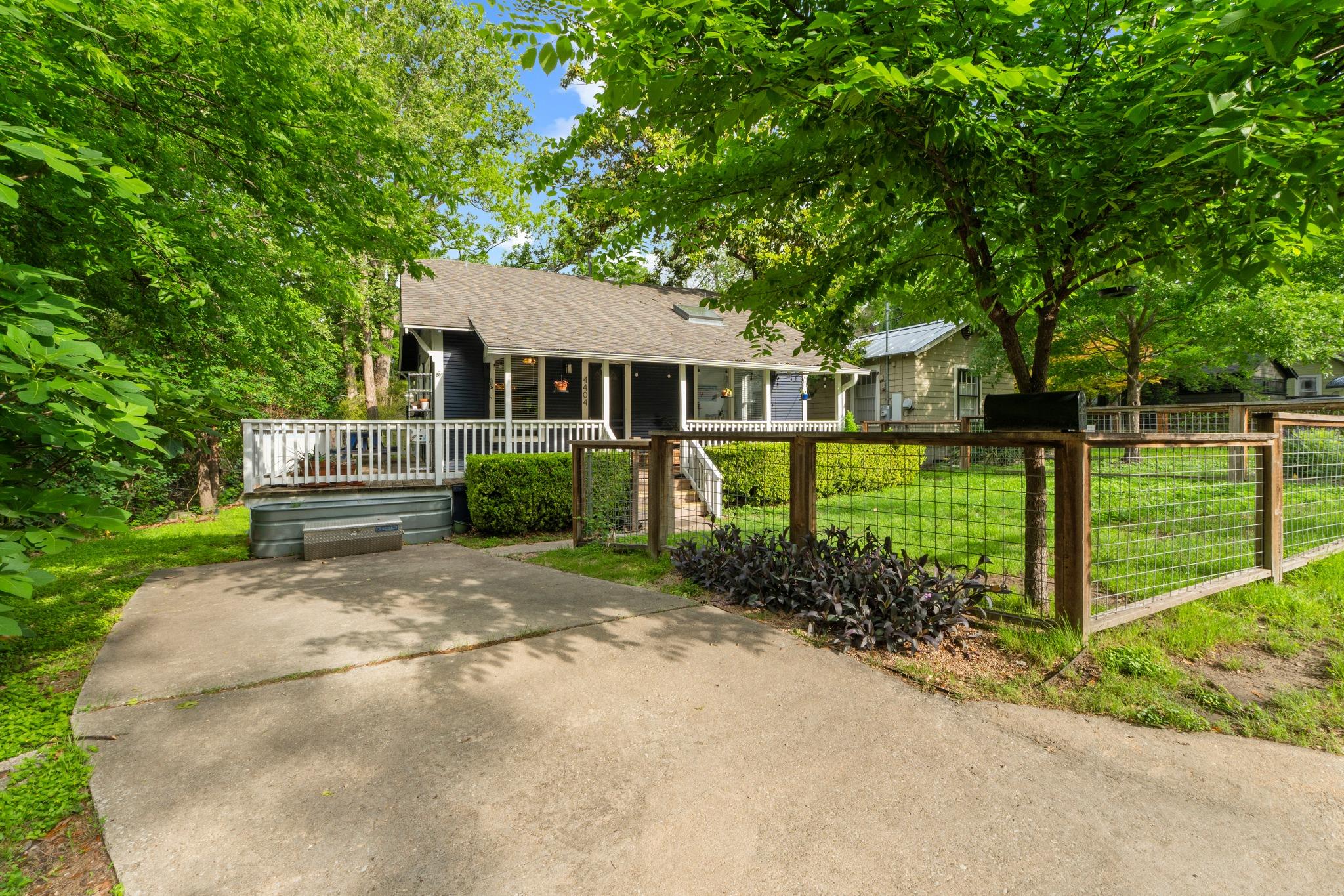 4404 Barrow, Austin, TX 78751 — photo 1