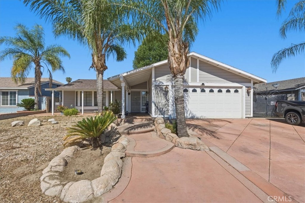 769 Harding, Hemet, CA 92543 — photo 1
