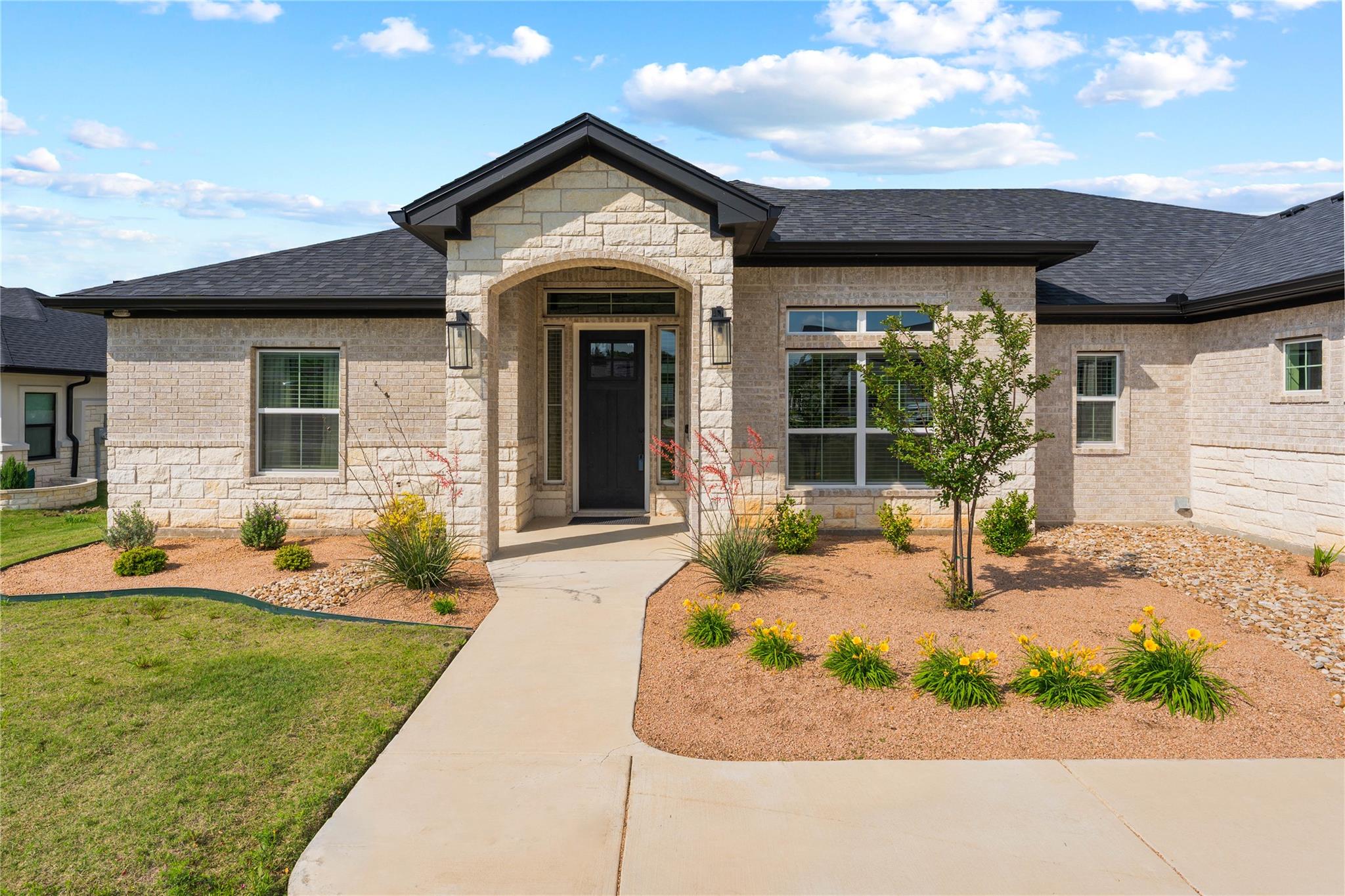 1110 Northcross, Salado, TX 76571 — photo 1