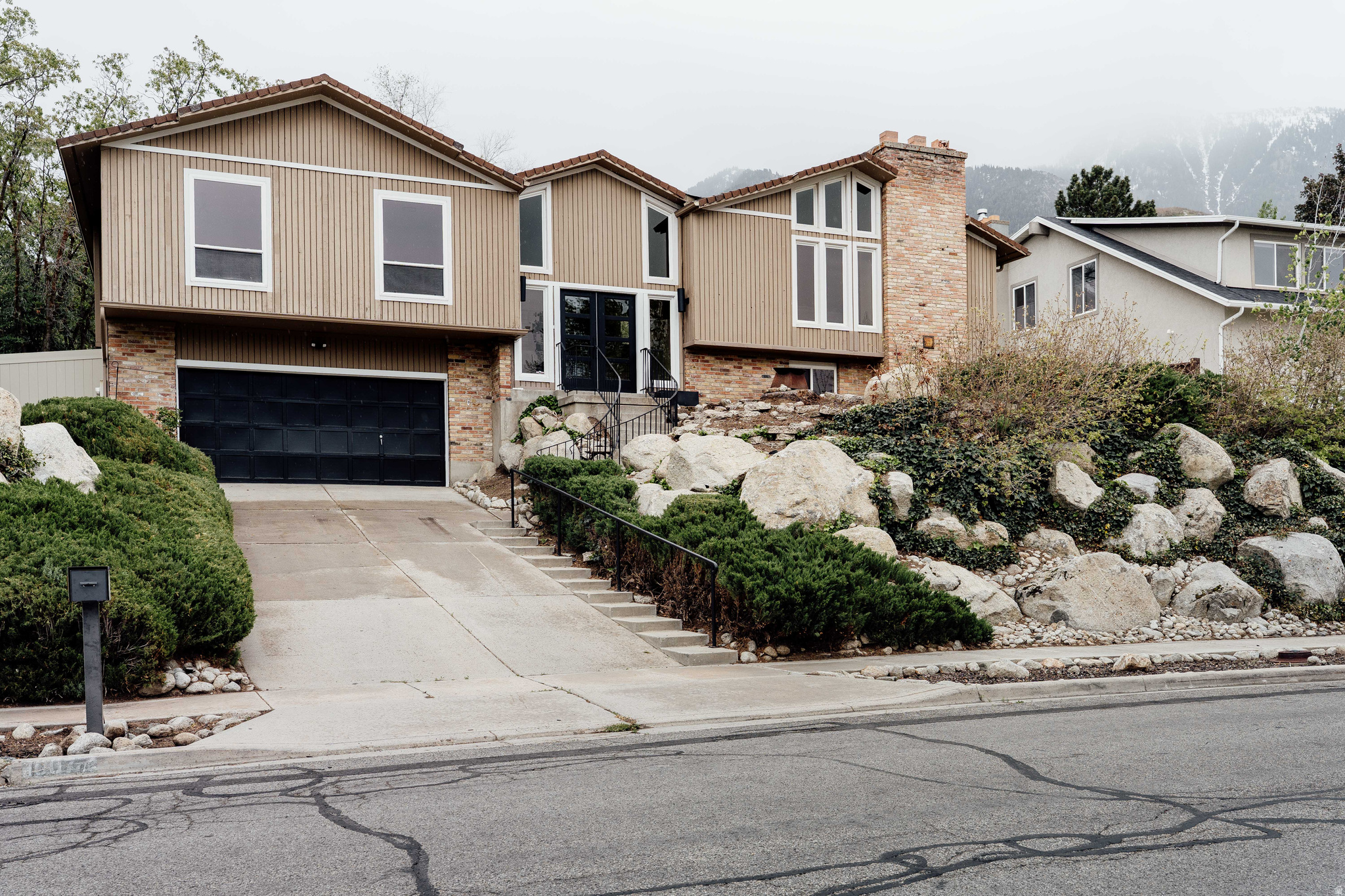 10077 S MAJESTIC CANYON RD, Sandy, UT 84092 — photo 1