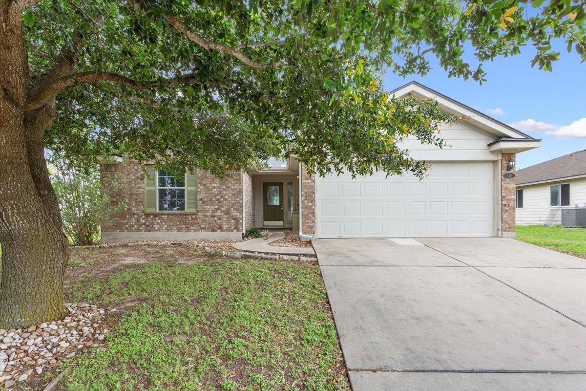 125 Bayliss, Hutto, TX 78634 — photo 1