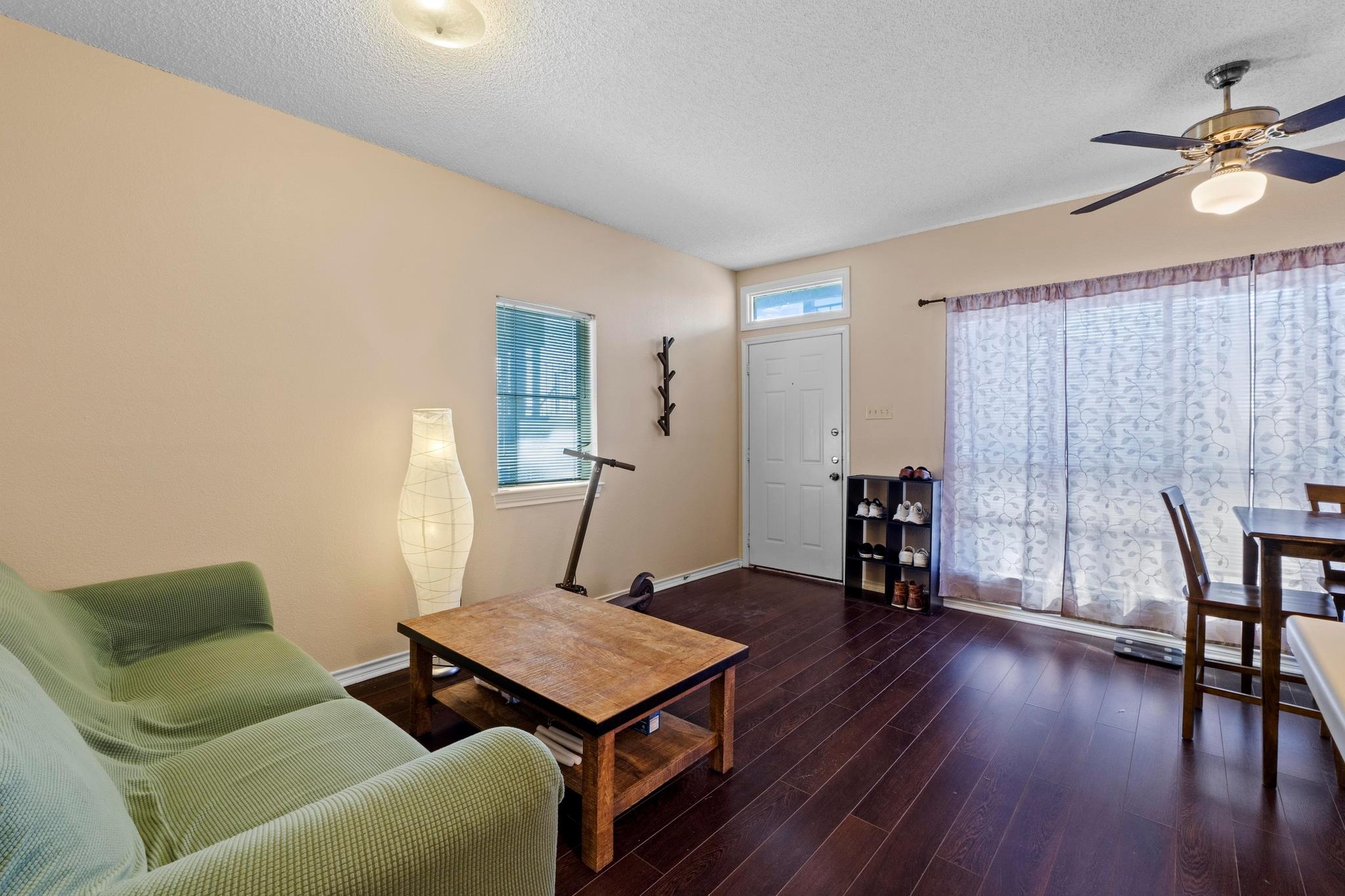 915 22nd 1/2, Austin, TX 78705 — photo 1