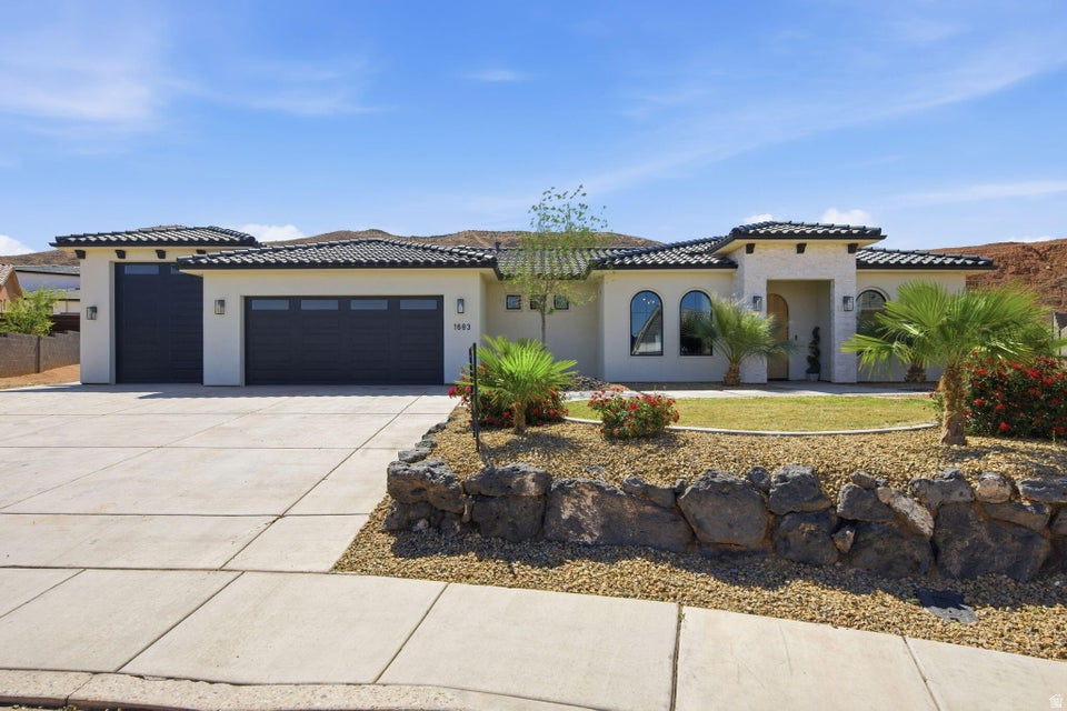 1683 S PAINTED VISTA CIR, Washington, UT 84780 — photo 1