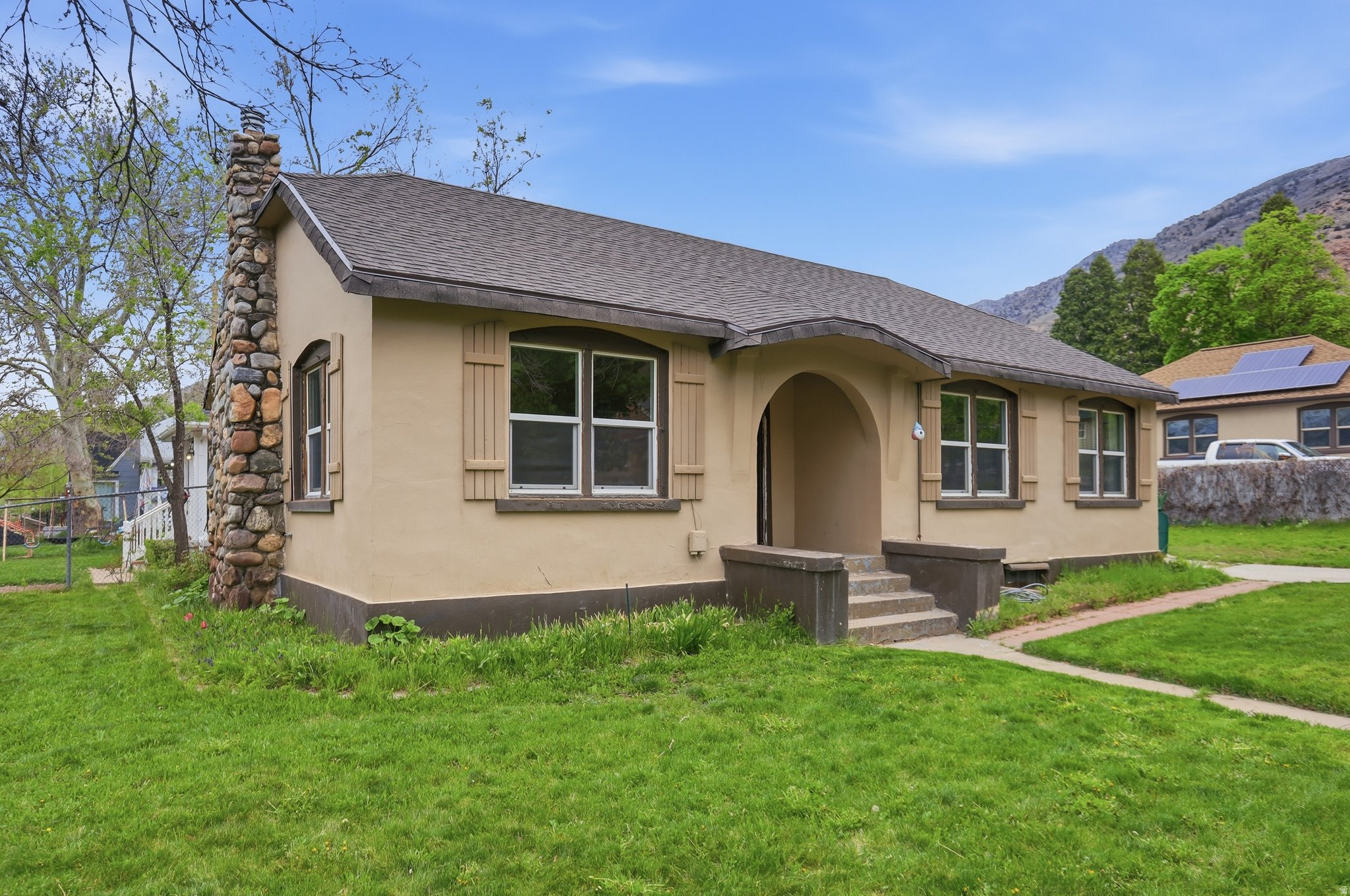 1504 E LAKE ST, Ogden, UT 84401 — photo 1