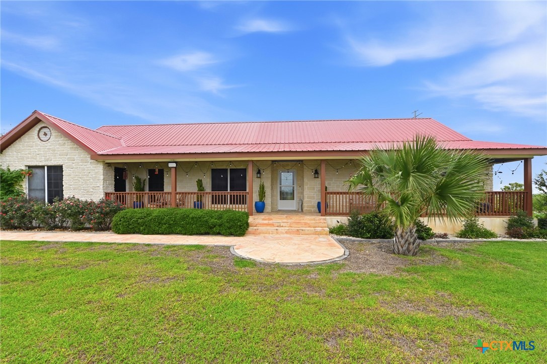8293 Boenig Road, Seguin, TX 78155 — photo 1