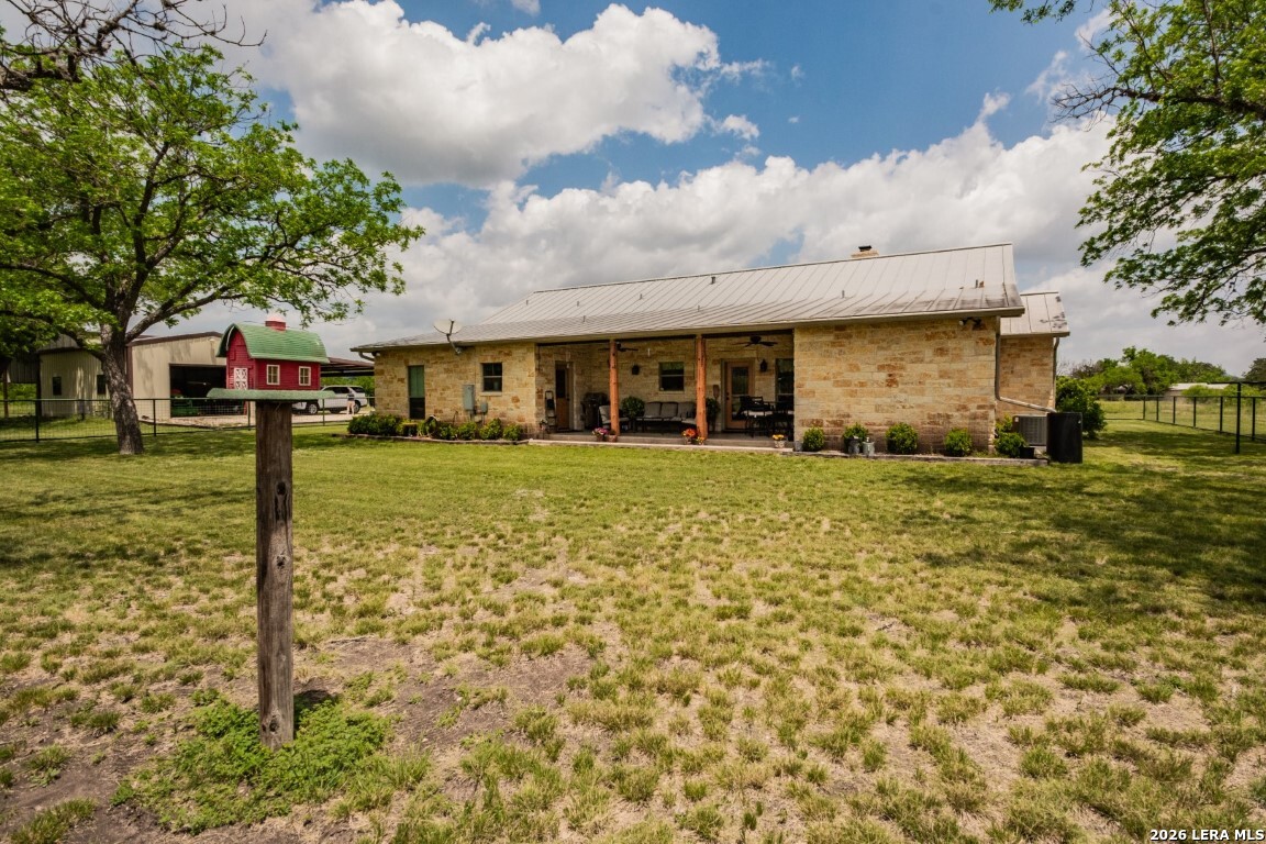 2657 West Sabinal Road, ,  78884 — photo 1