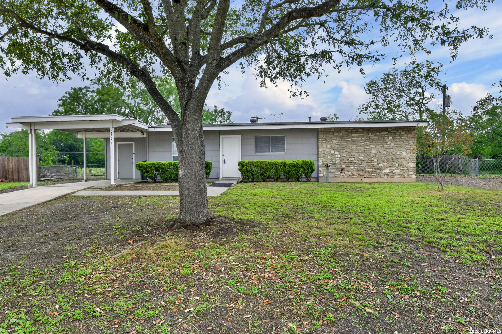 6039 GOLDEN VALLEY DR, ,  78242 — photo 1