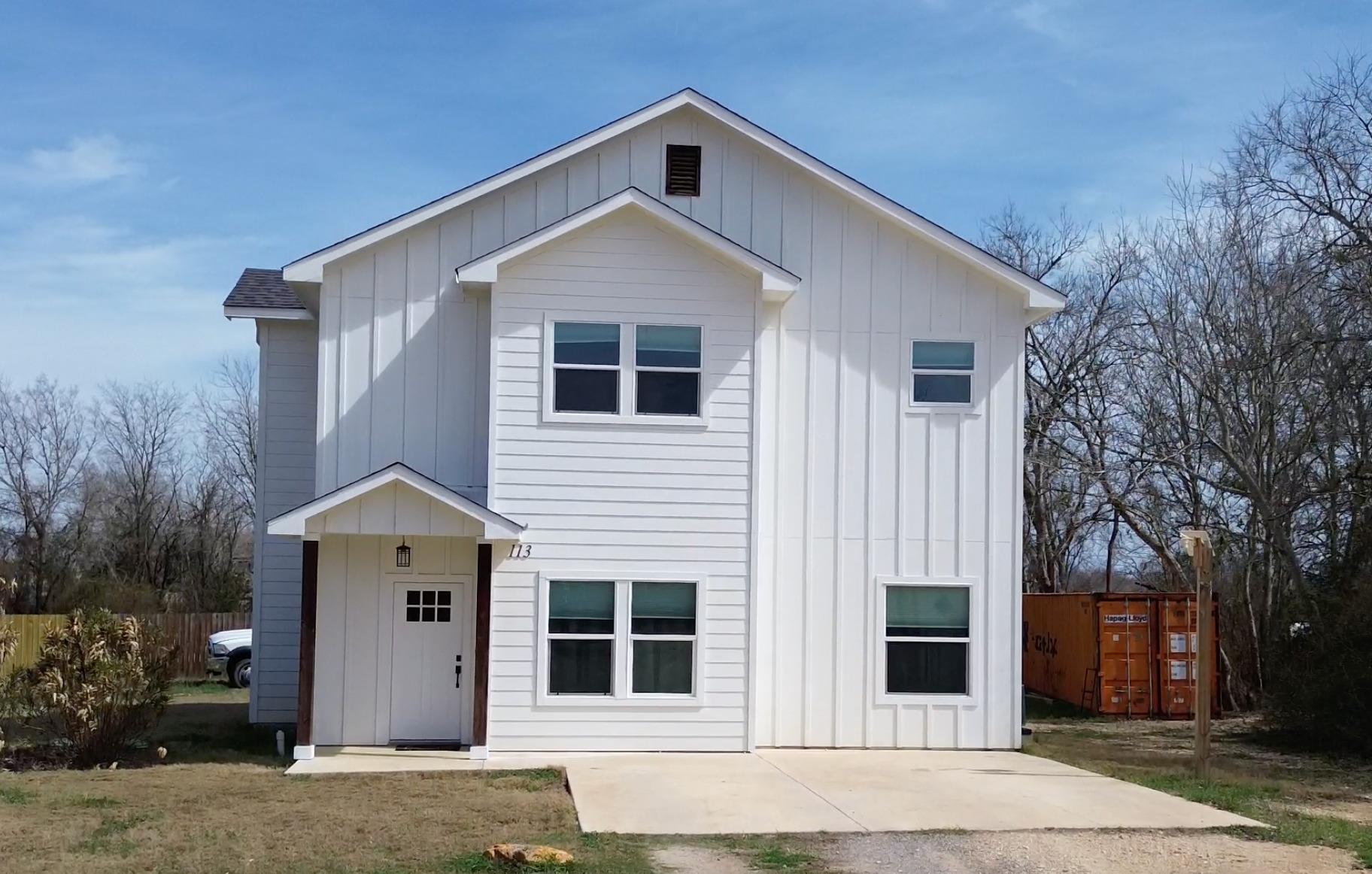 113 S. Lockhart, Paige, TX 78659 — photo 1
