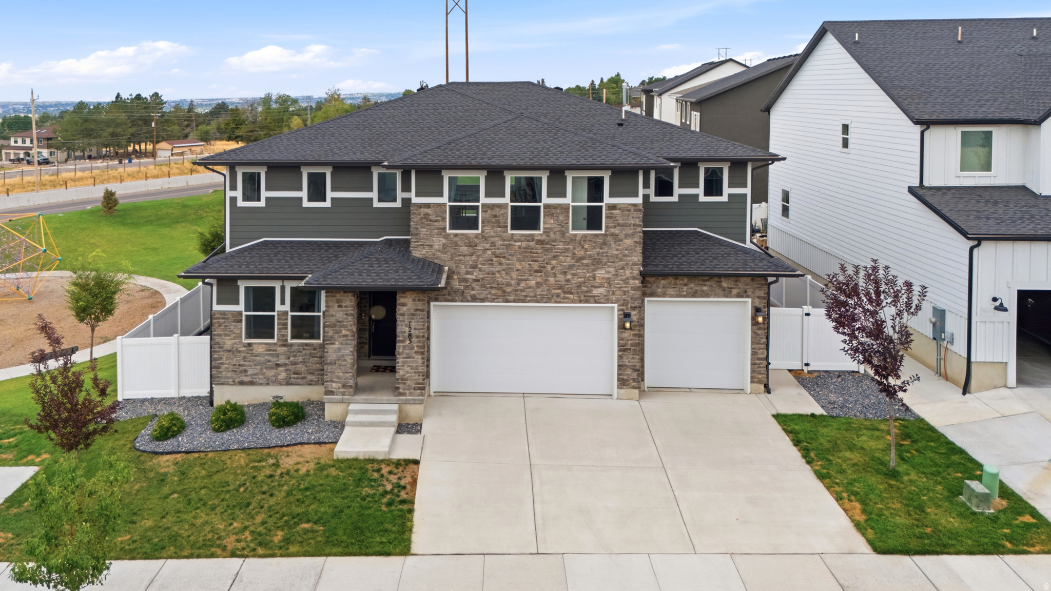 1285 E GRANTHAM WAY, Kaysville, UT 84037 — photo 1
