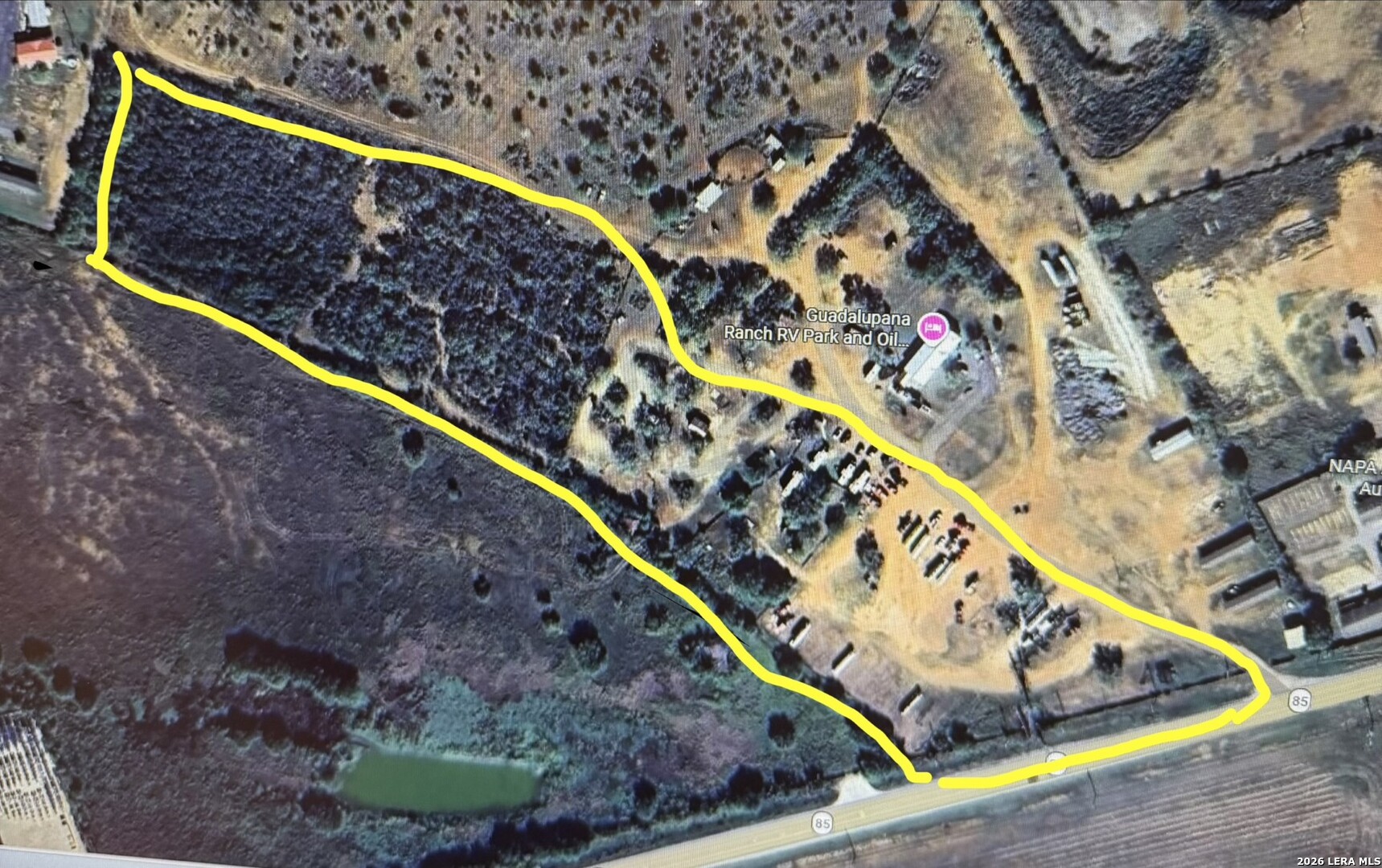 1160 W Highway 85, Dilley, TX 78017 — photo 1