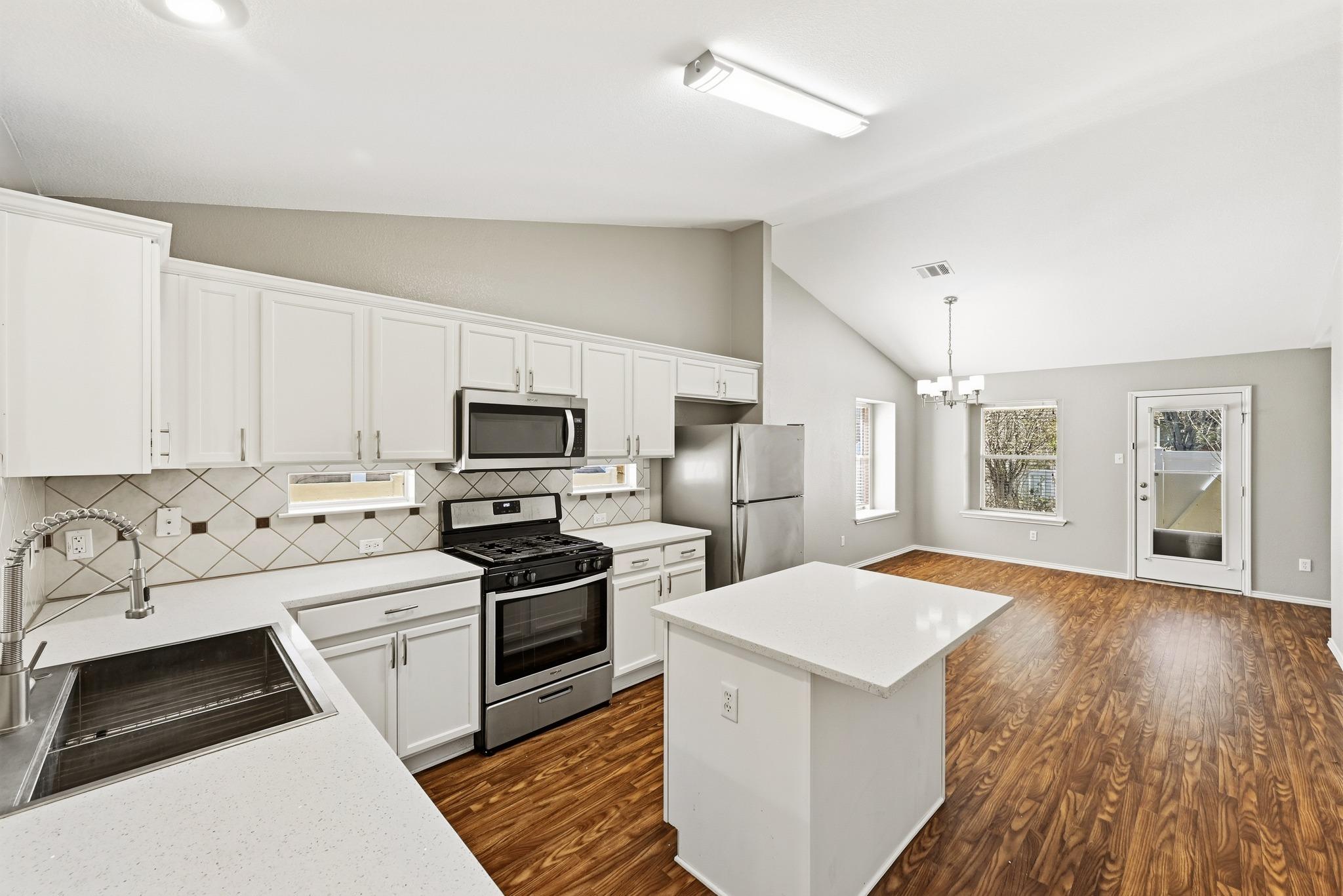 1513  Big Bend Dr, Cedar Park, TX 78613 — photo 1