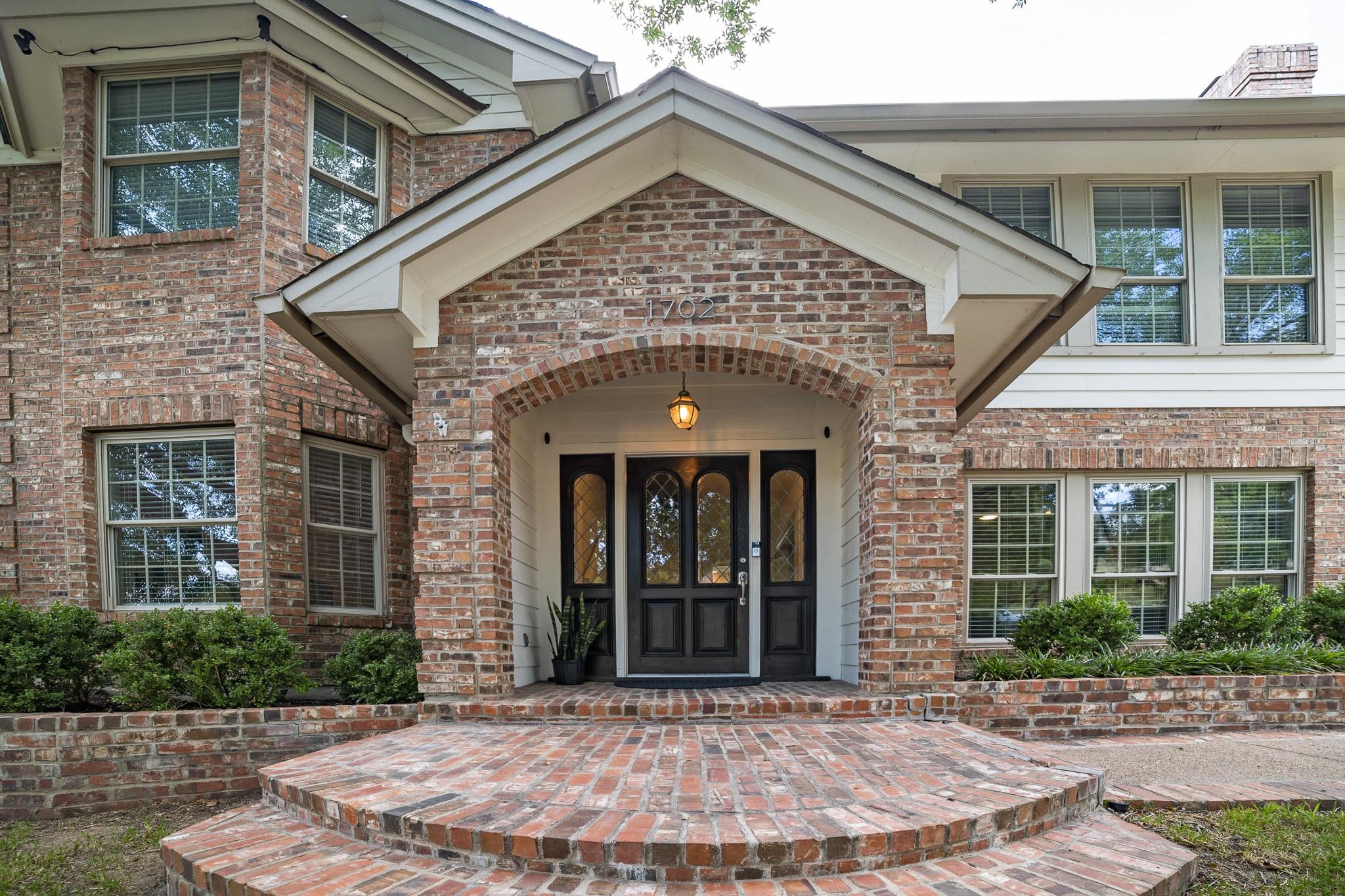 1702 Crested Butte, Austin, TX 78746 — photo 1