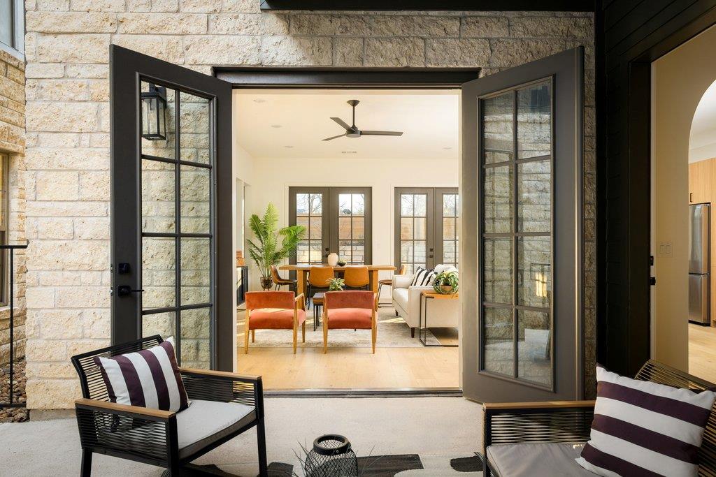 3500 Pecan Springs, Austin, TX 78723 — photo 1