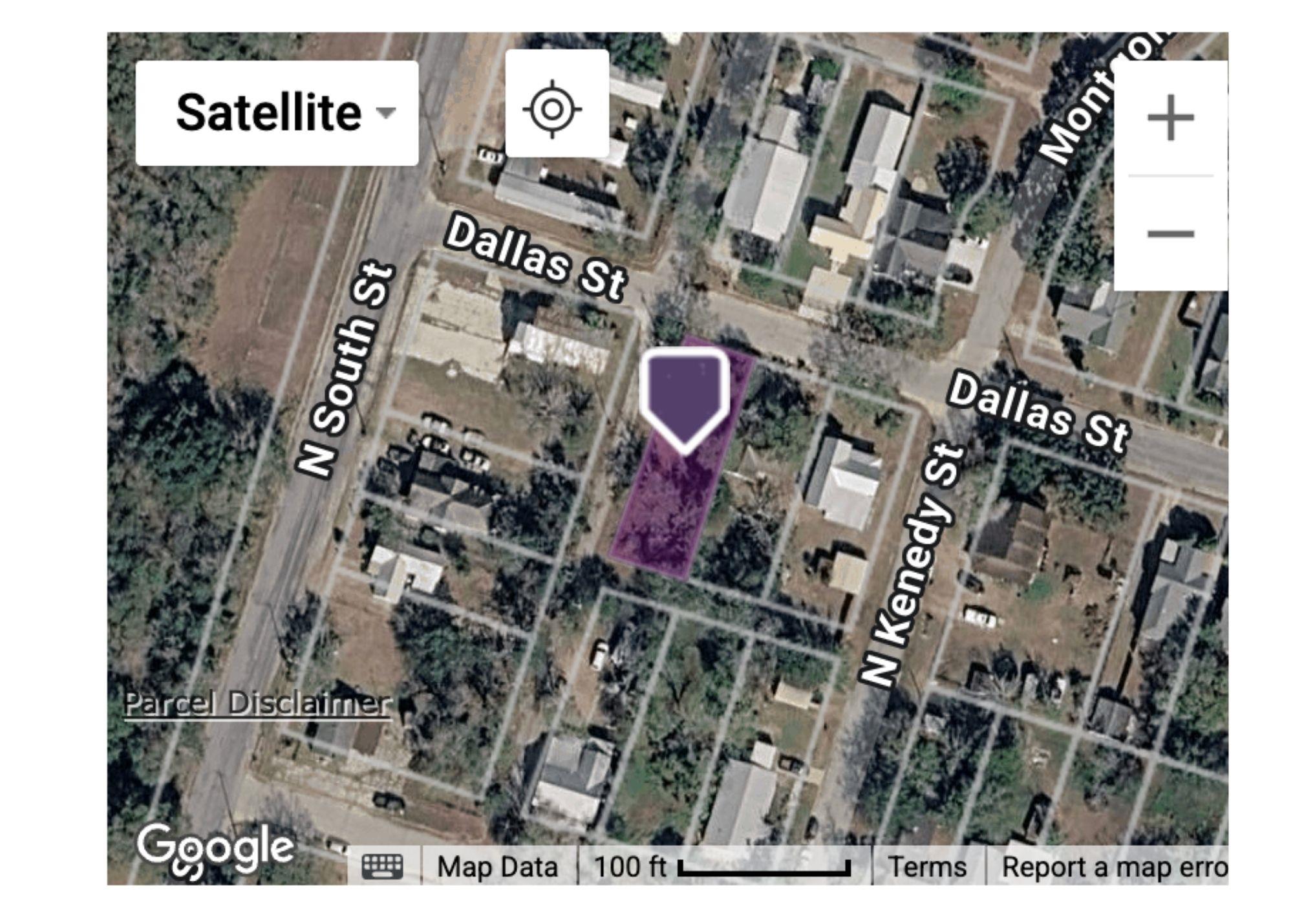 106 Dallas, Yoakum, TX 77995 — photo 1