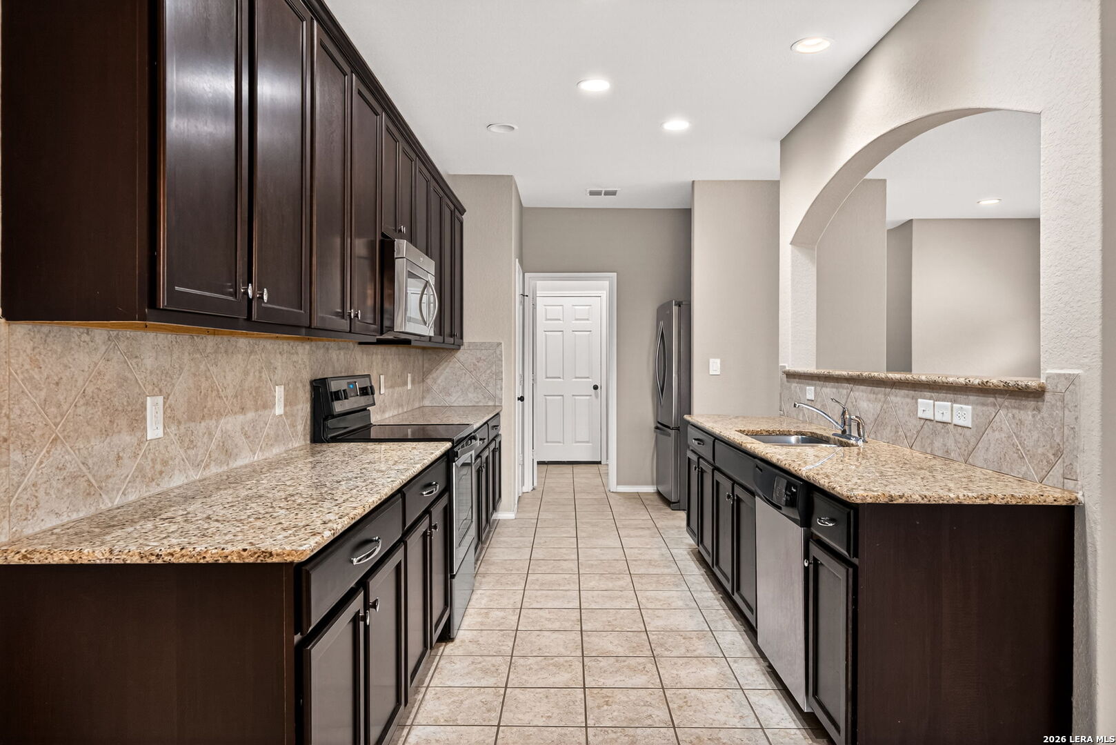 27106 Villa Toscana, , 78260 — photo 1