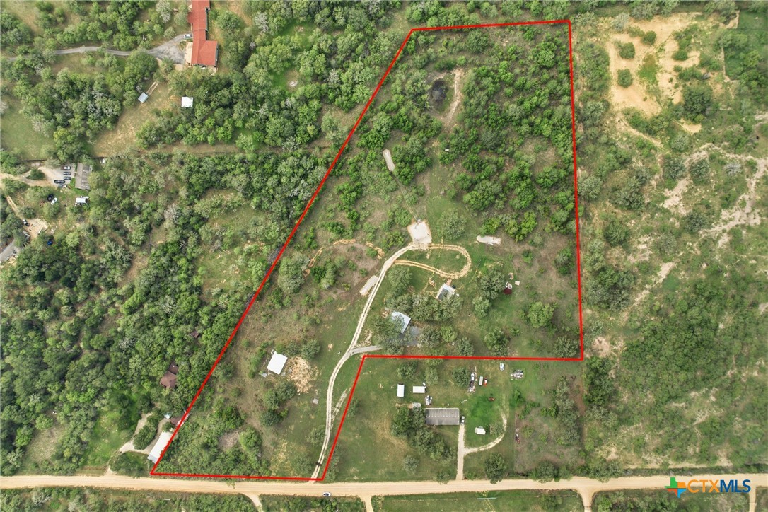 266 Catfish Lane, Lockhart, TX 78644 — photo 1