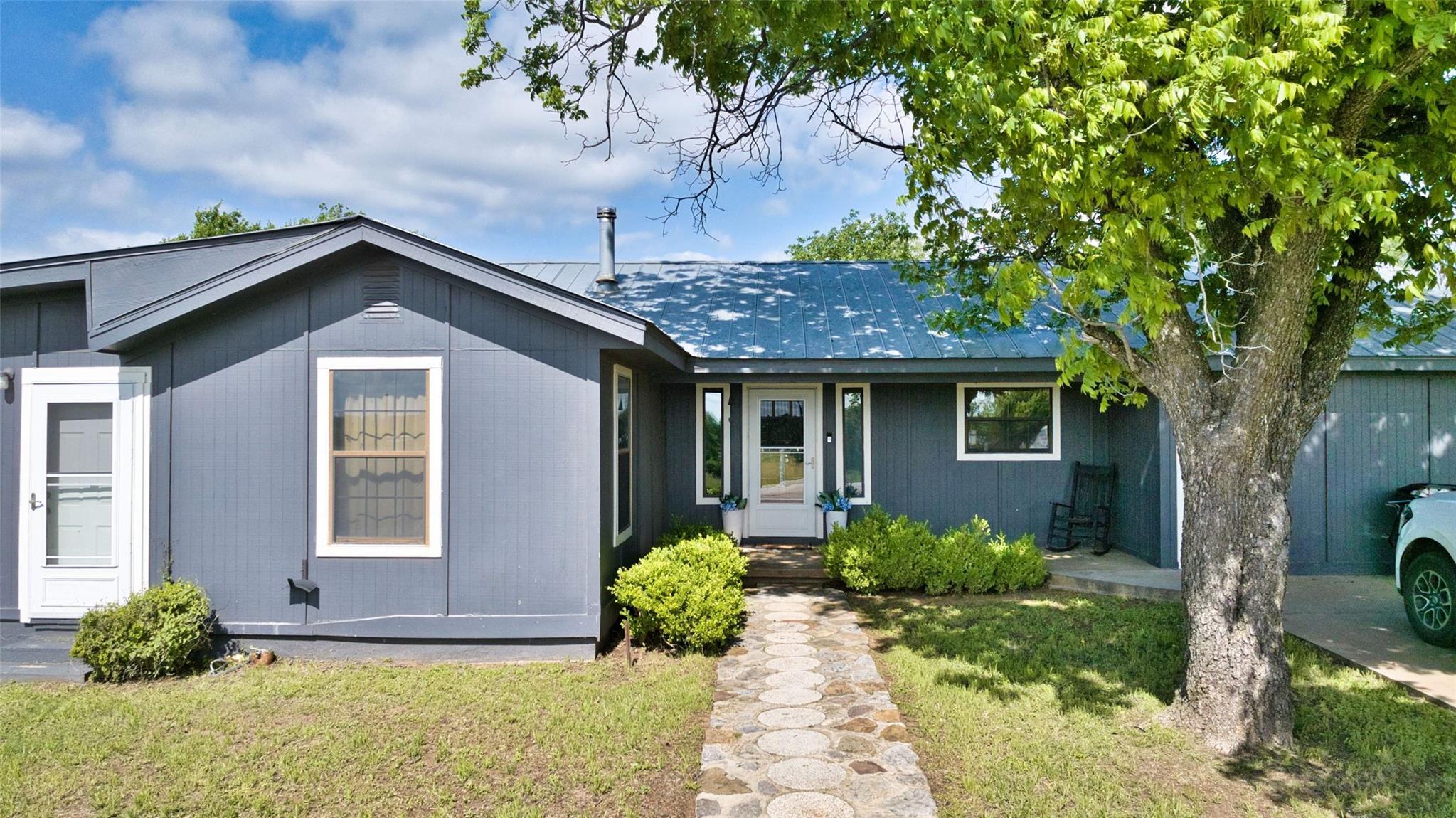 904 Bluebonnet, Mason, TX 76856 — photo 1