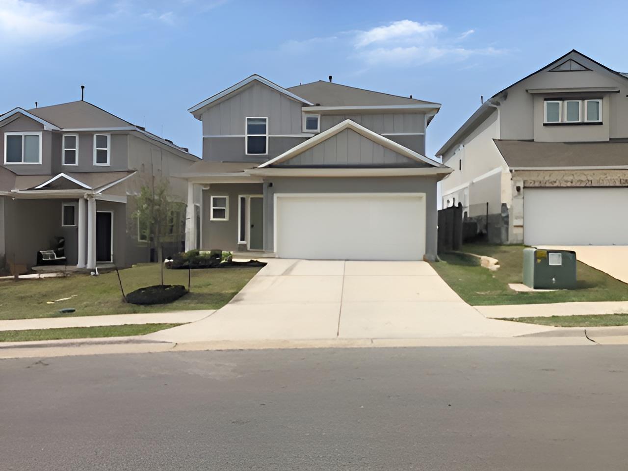 10906 SENTINEL, Austin, TX 78747 — photo 1