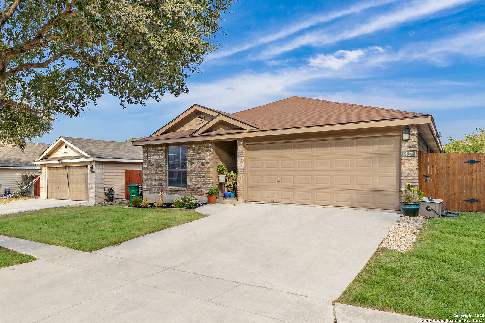 427 Stable Vista, ,  78227 — photo 1