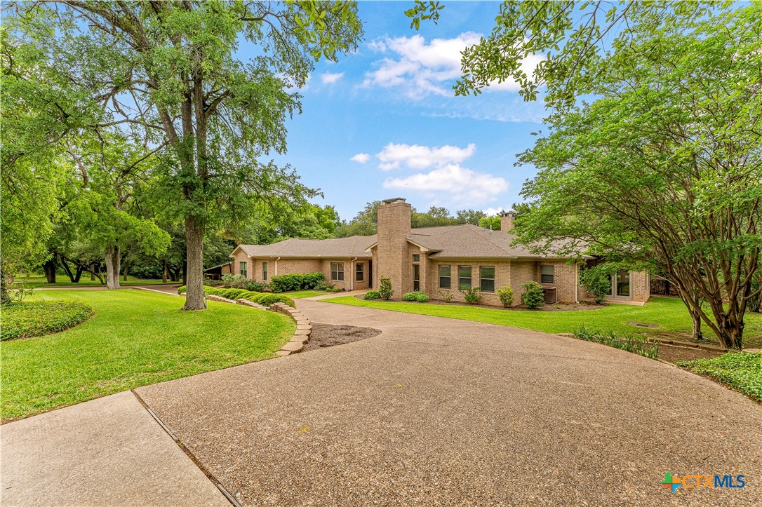 3201 Edward Drive, Waco, TX 76708 — photo 1