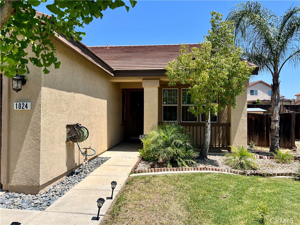 1024 Sykes, San Jacinto, CA 92582 — photo 1