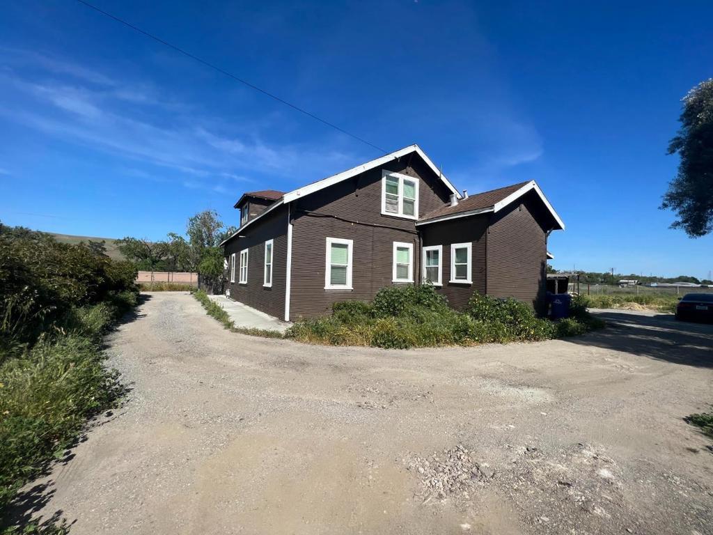 598 Palm Avenue, Morgan Hill, CA 95037 — photo 1